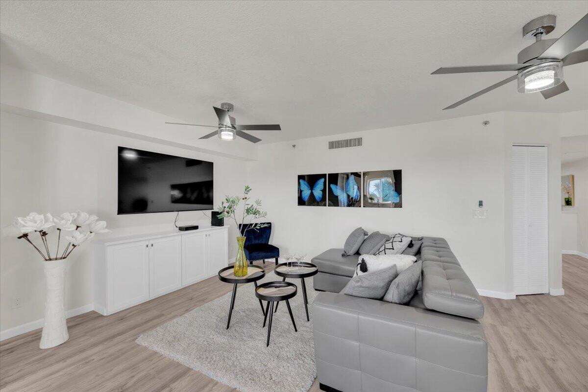 275 Palm Avenue B304