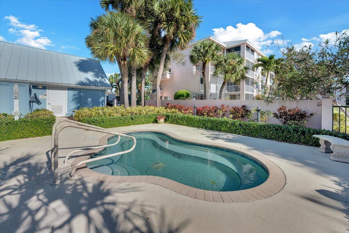 JUPITER BAY EAST CONDO - Residential