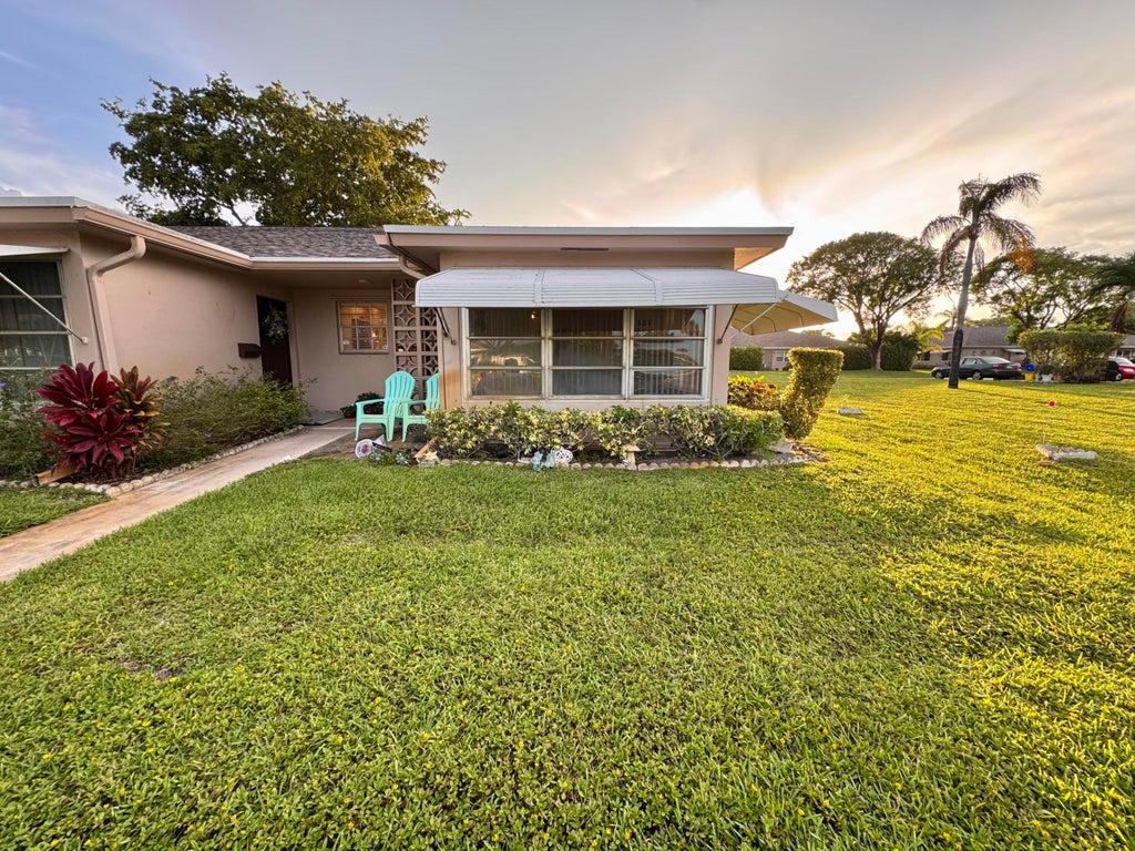 Photo of 1252 Club Drive W #D, Delray Beach, FL 33445 (MLS # B26035426)