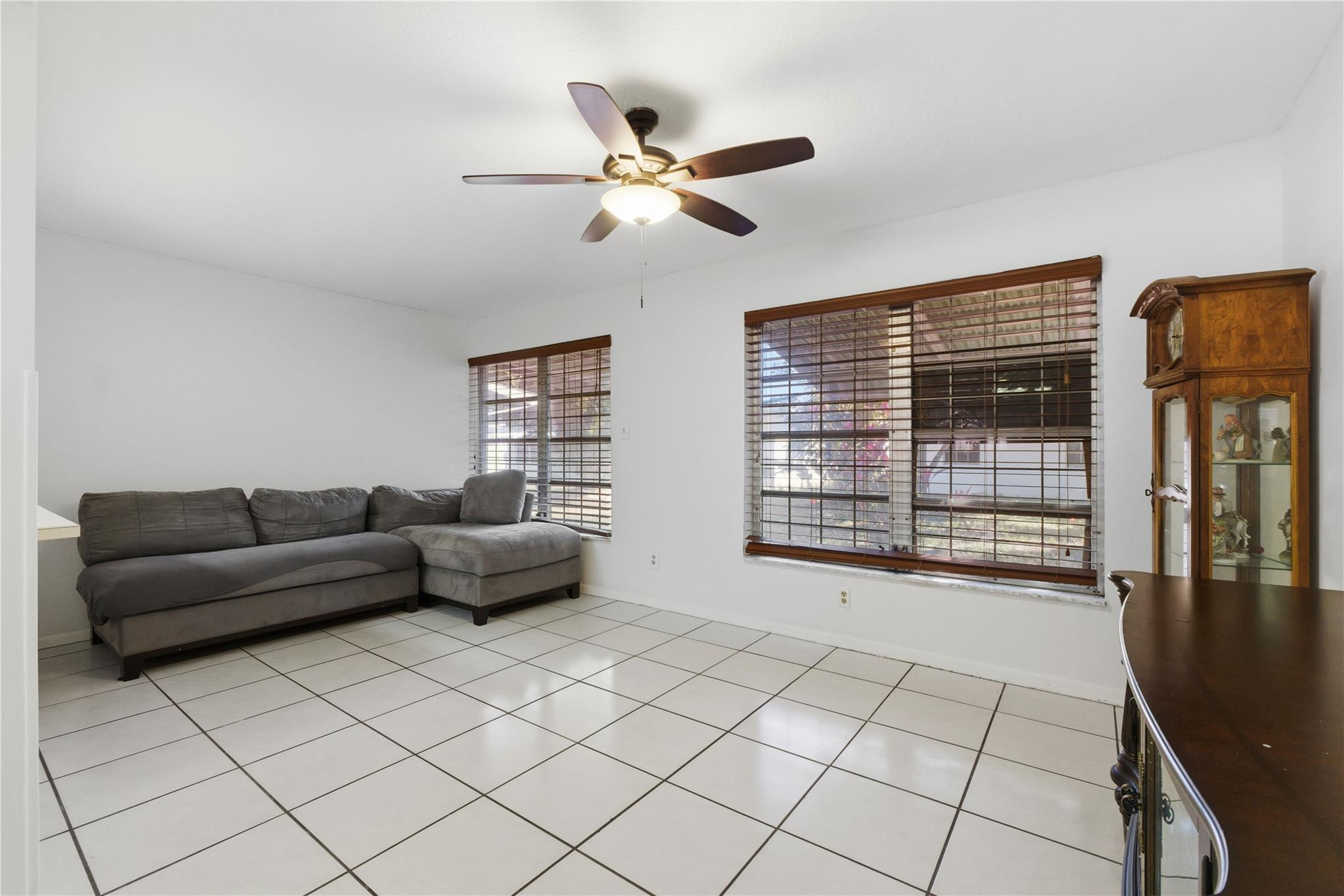 Paradise Gardens Sec 4 76 - Residential