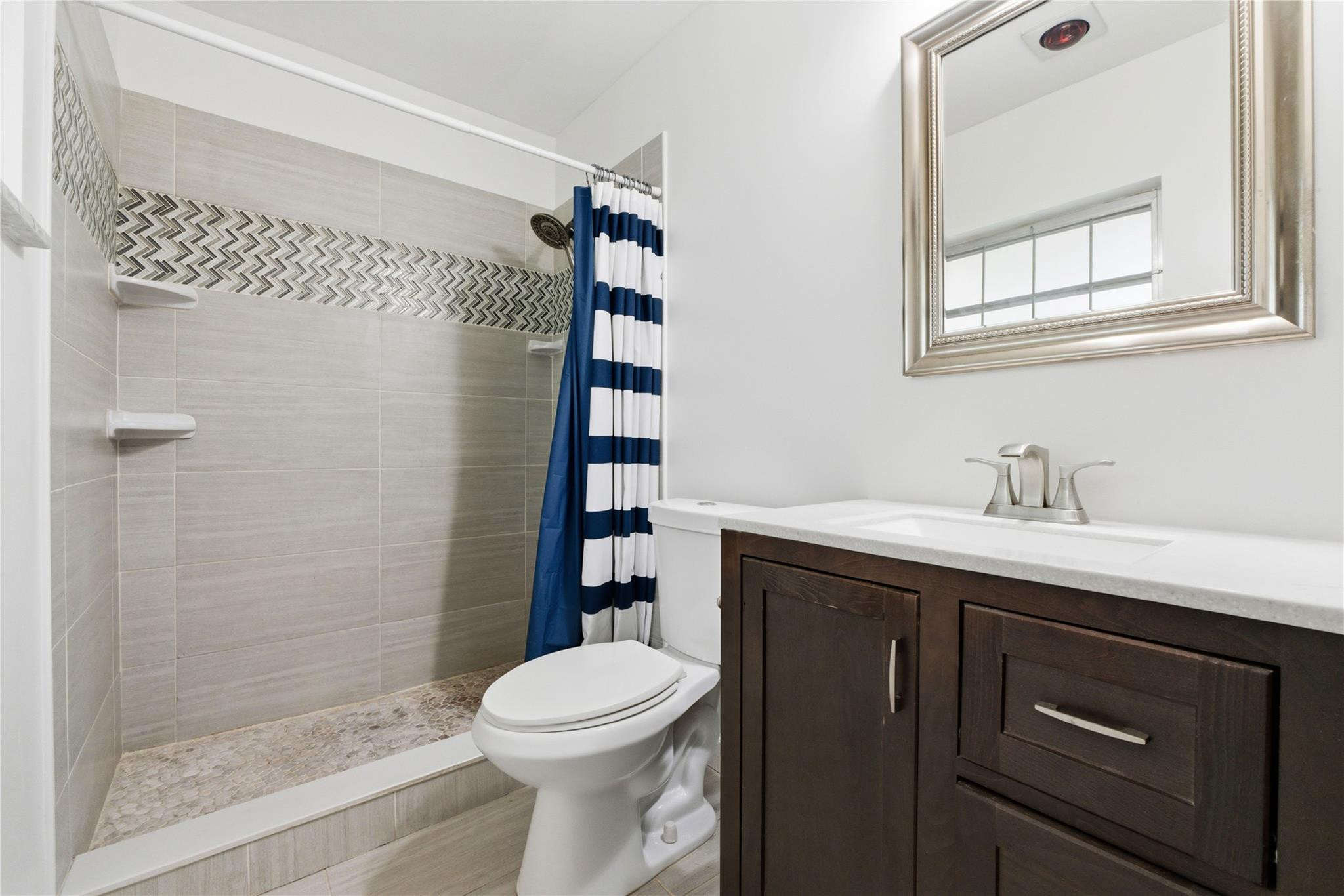 Paradise Gardens Sec 4 76 - Residential