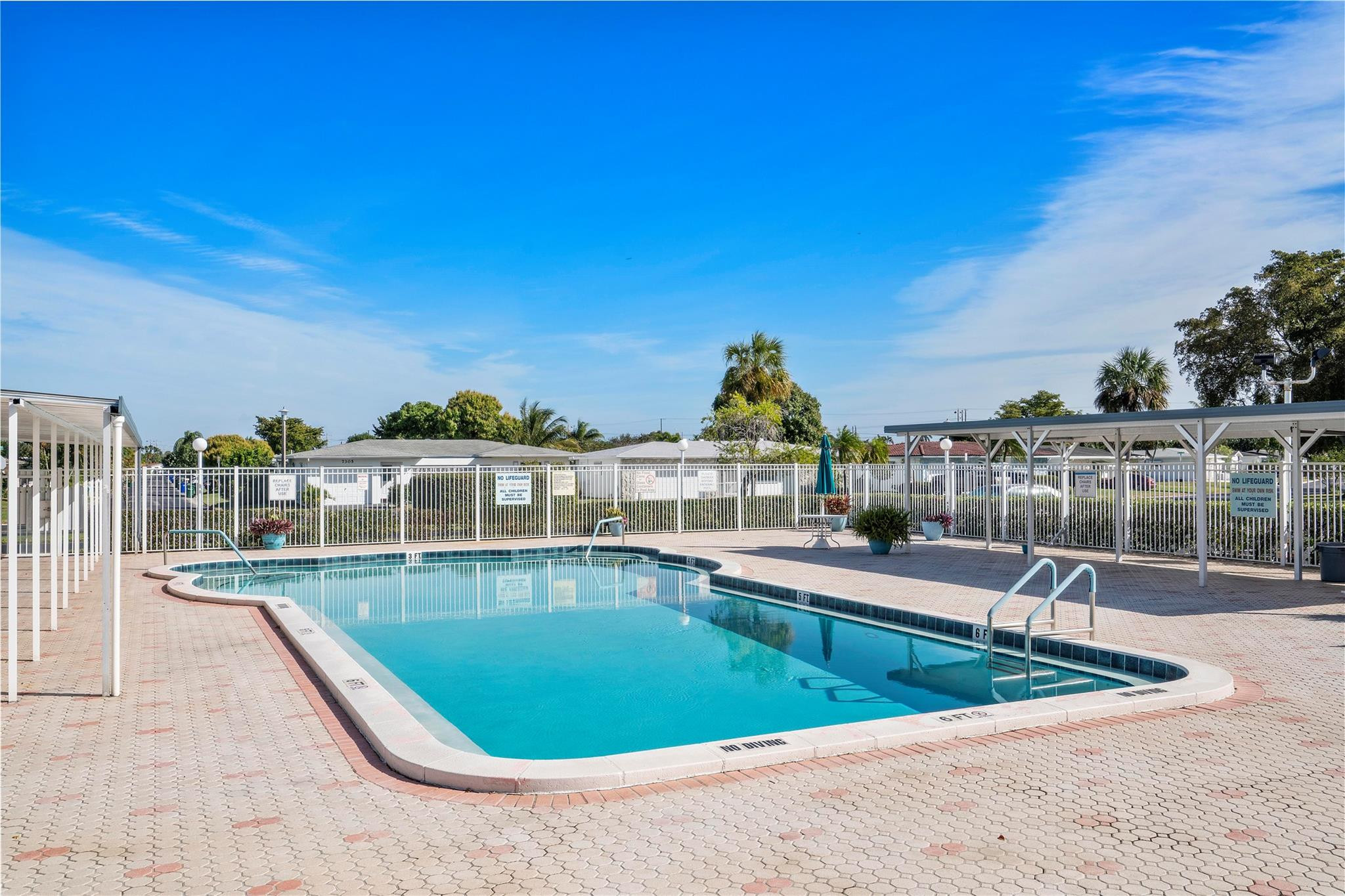 Paradise Gardens Sec 4 76 - Residential