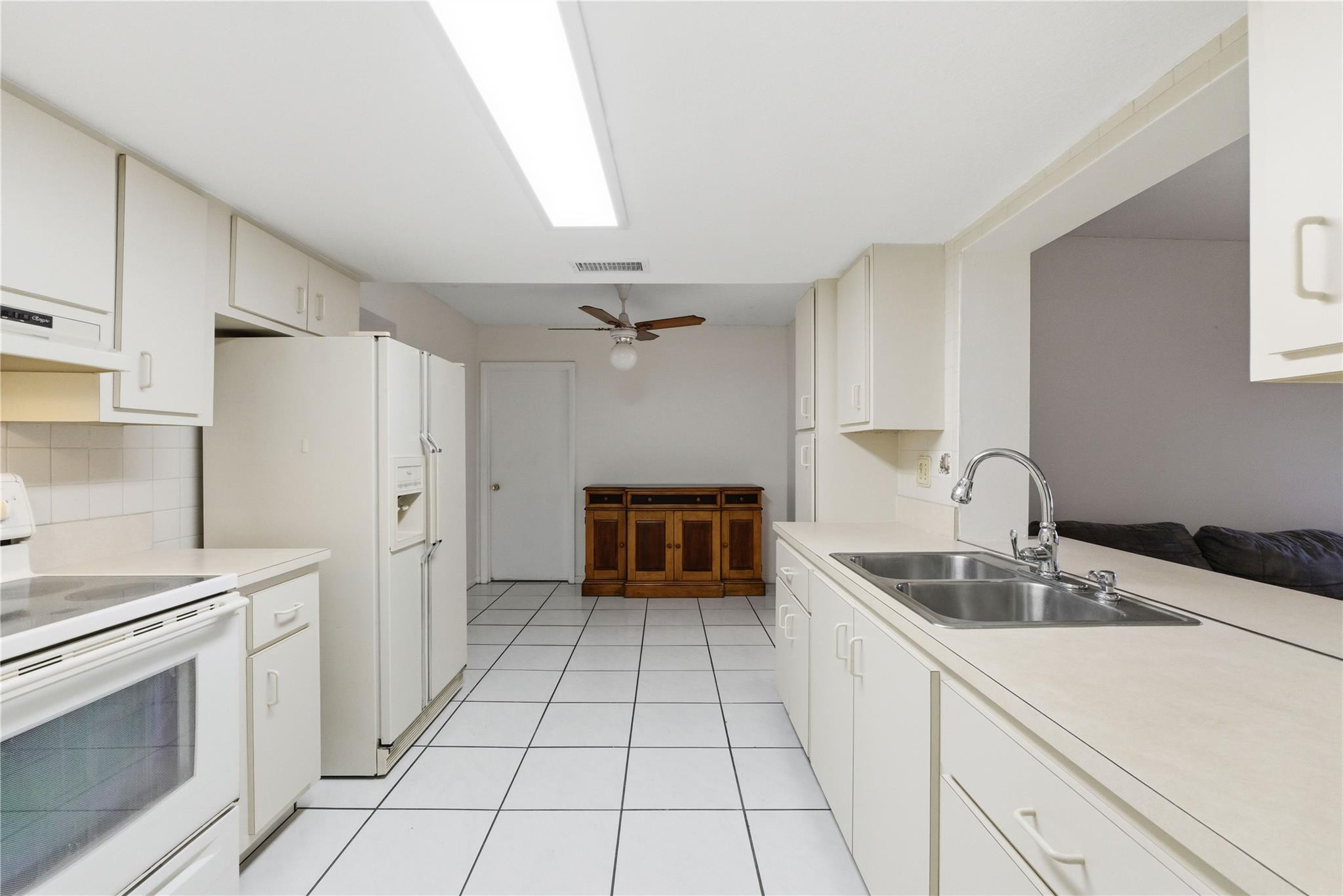 Paradise Gardens Sec 4 76 - Residential