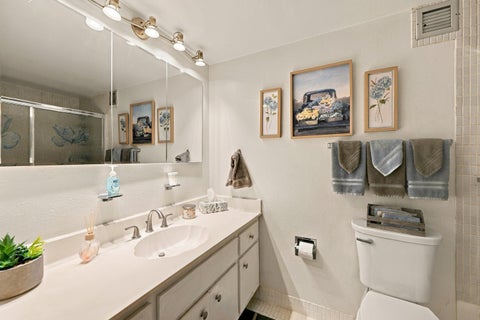 Tiny photo for 322 BUCHANAN Street #809, Hollywood, FL 33019 (MLS # B26079991)