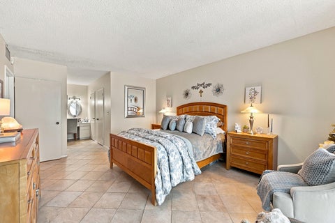 Tiny photo for 322 BUCHANAN Street #809, Hollywood, FL 33019 (MLS # B26079991)