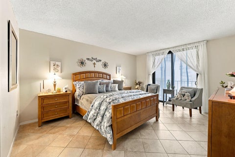 Tiny photo for 322 BUCHANAN Street #809, Hollywood, FL 33019 (MLS # B26079991)
