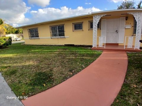 650 NE 150 St Miami FL 33161