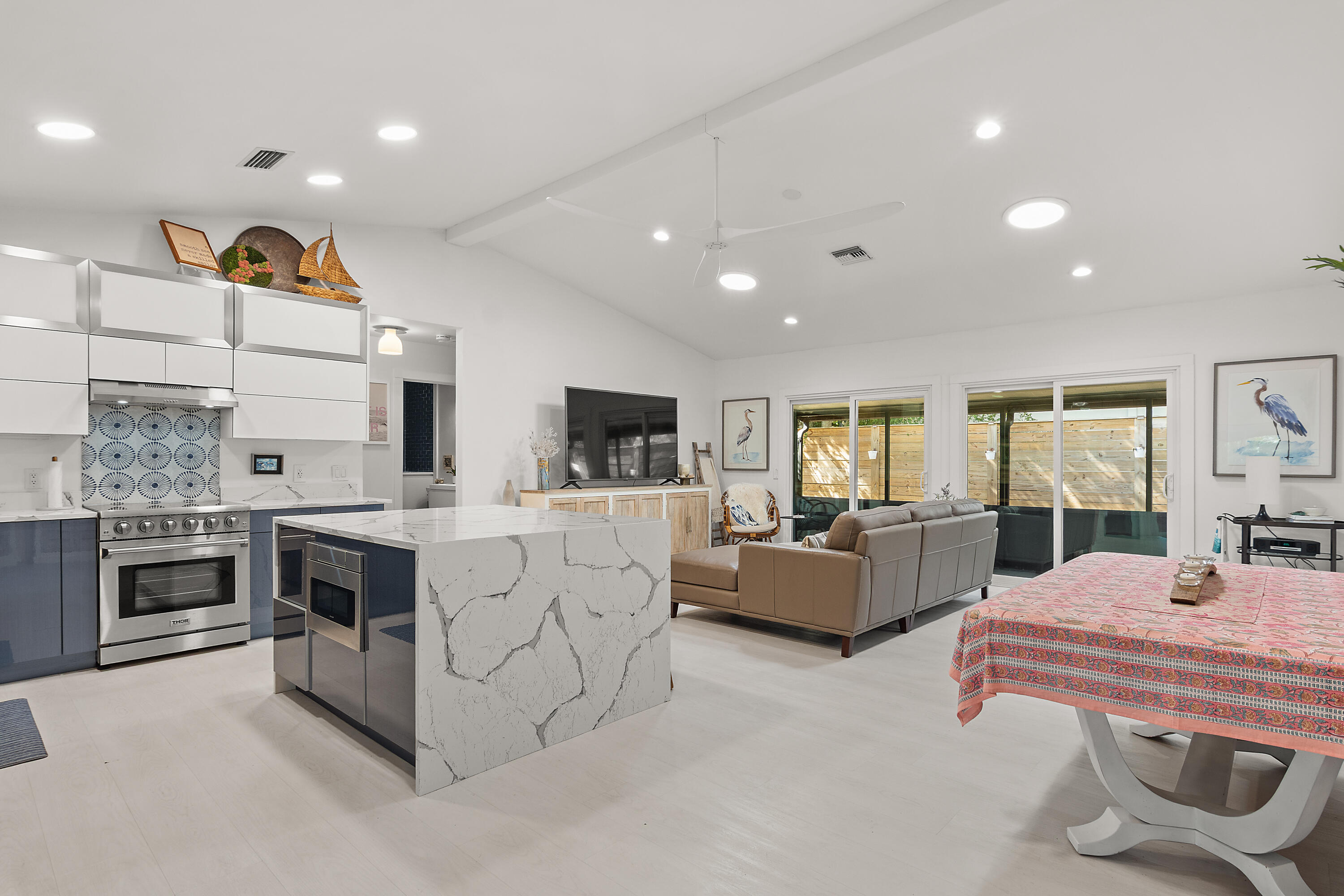 VERO BEACH ESTATES - Residential