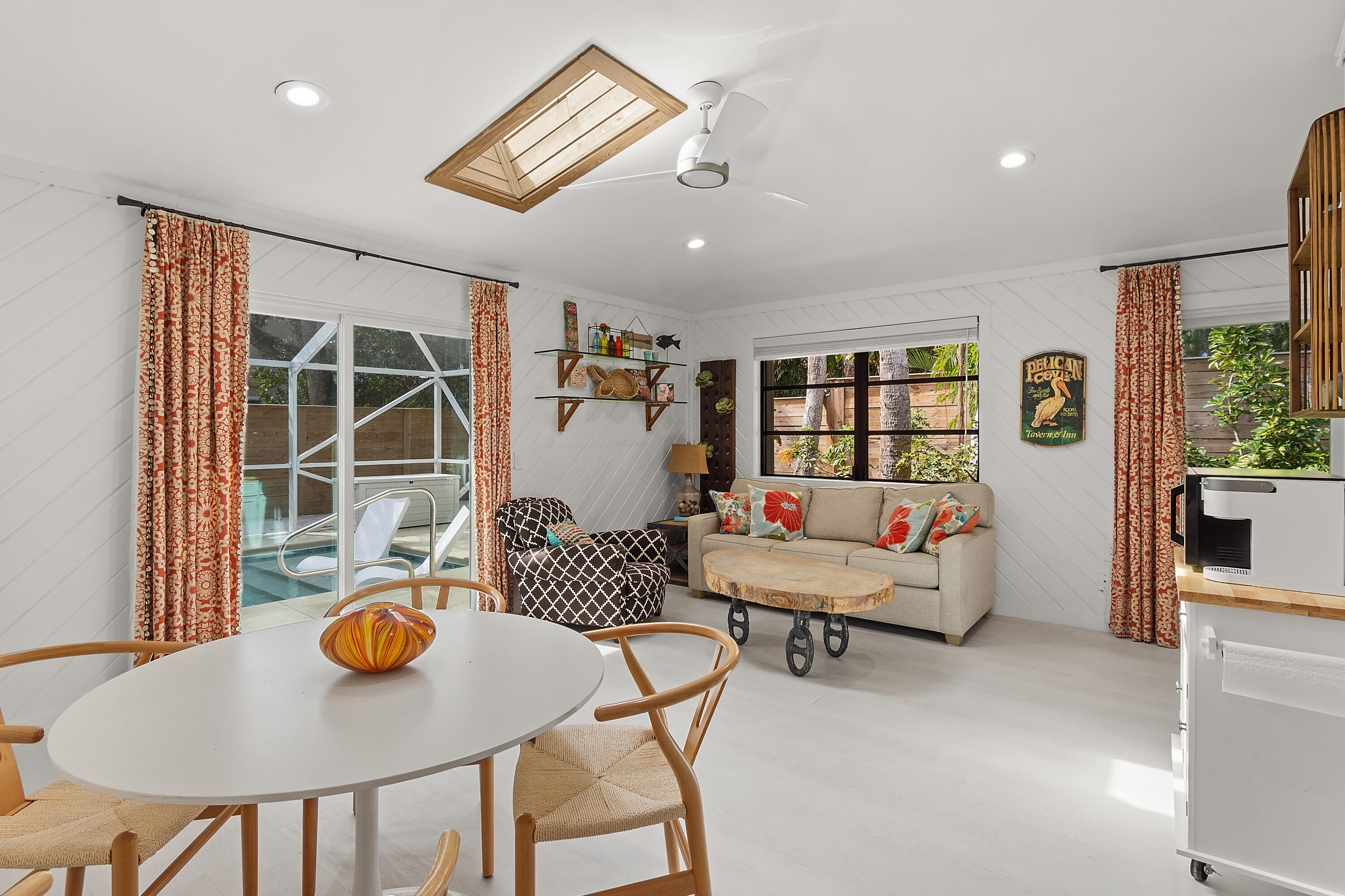 VERO BEACH ESTATES - Residential