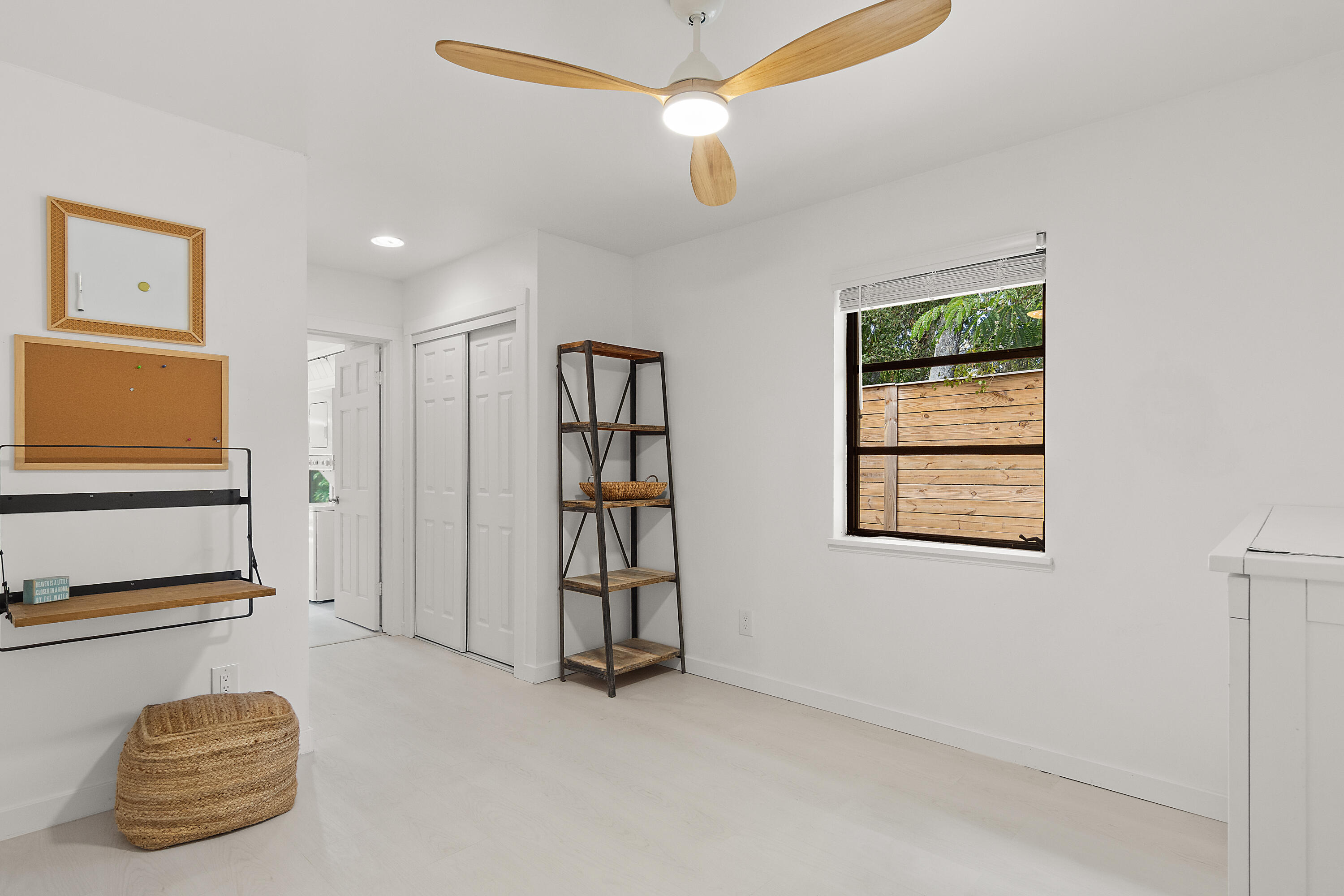 VERO BEACH ESTATES - Residential