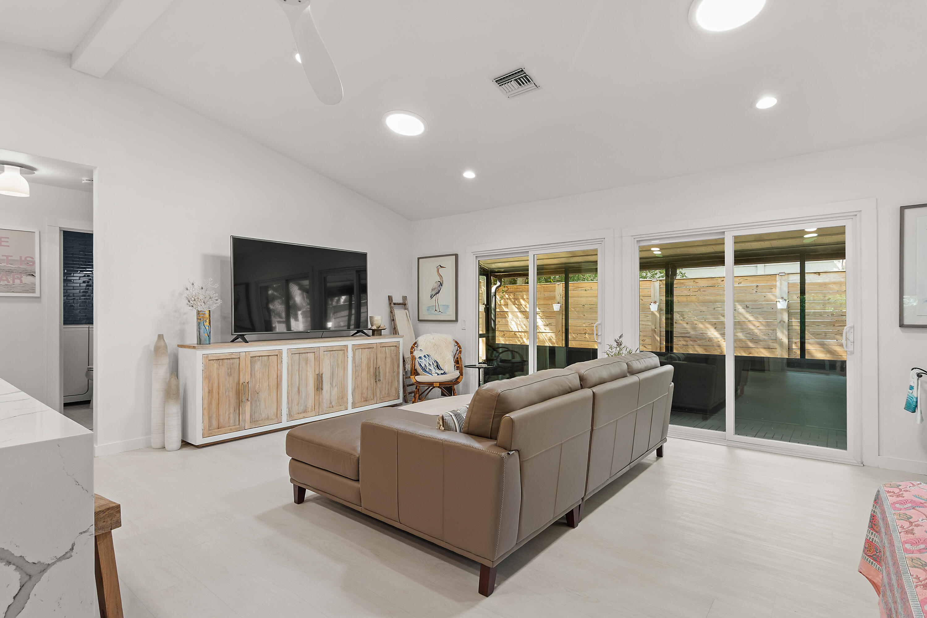 VERO BEACH ESTATES - Residential