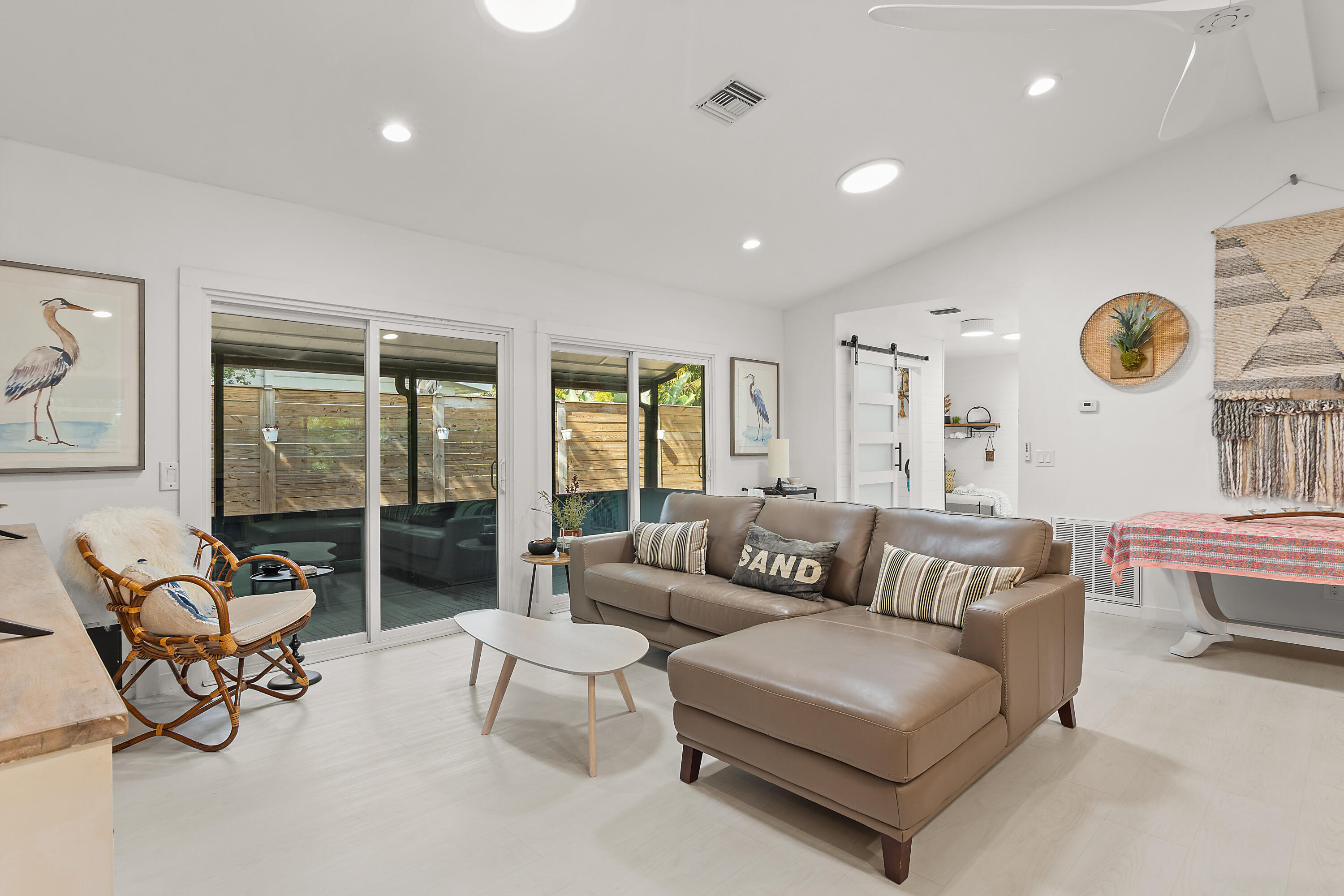 VERO BEACH ESTATES - Residential