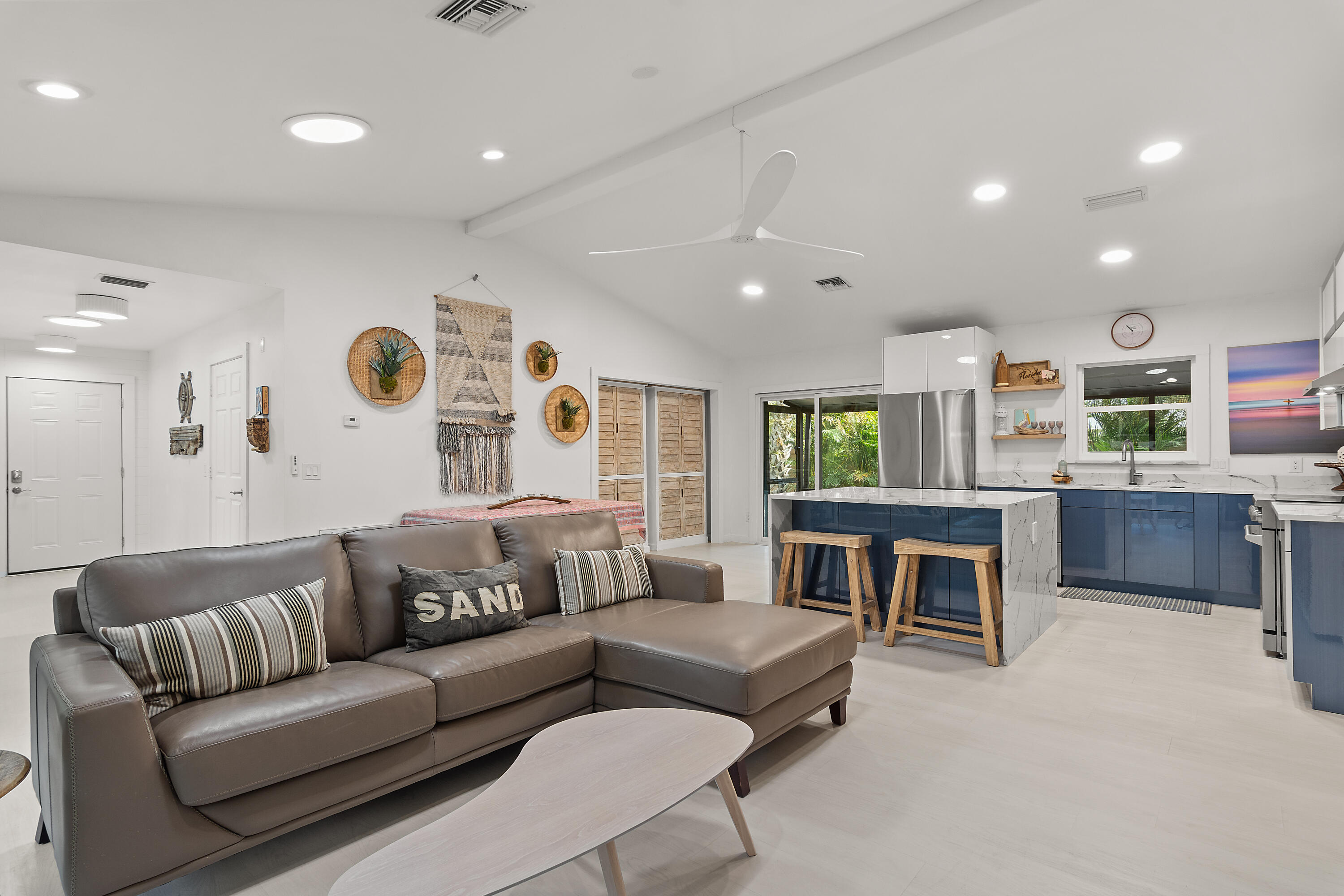 VERO BEACH ESTATES - Residential