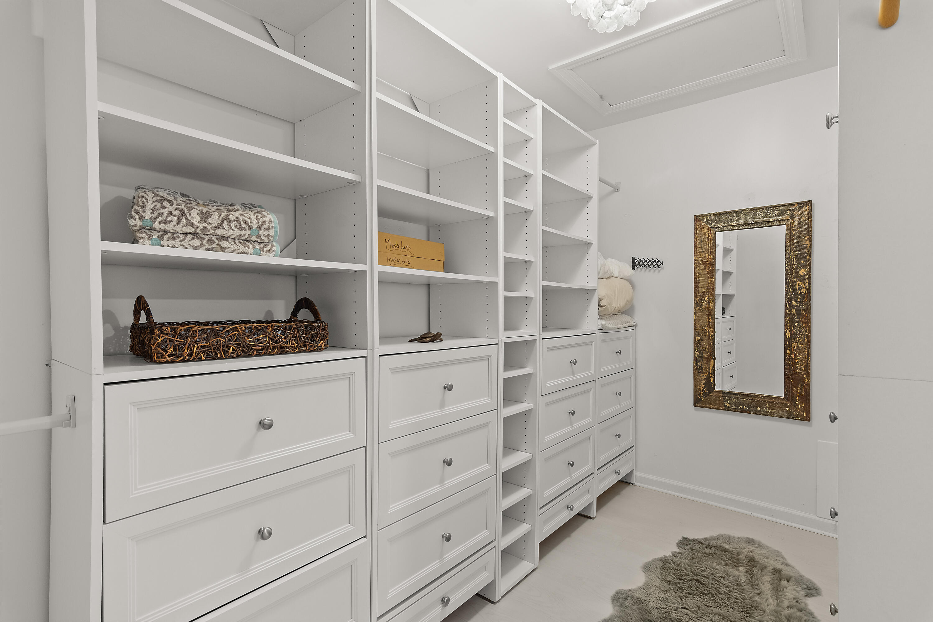 VERO BEACH ESTATES - Residential