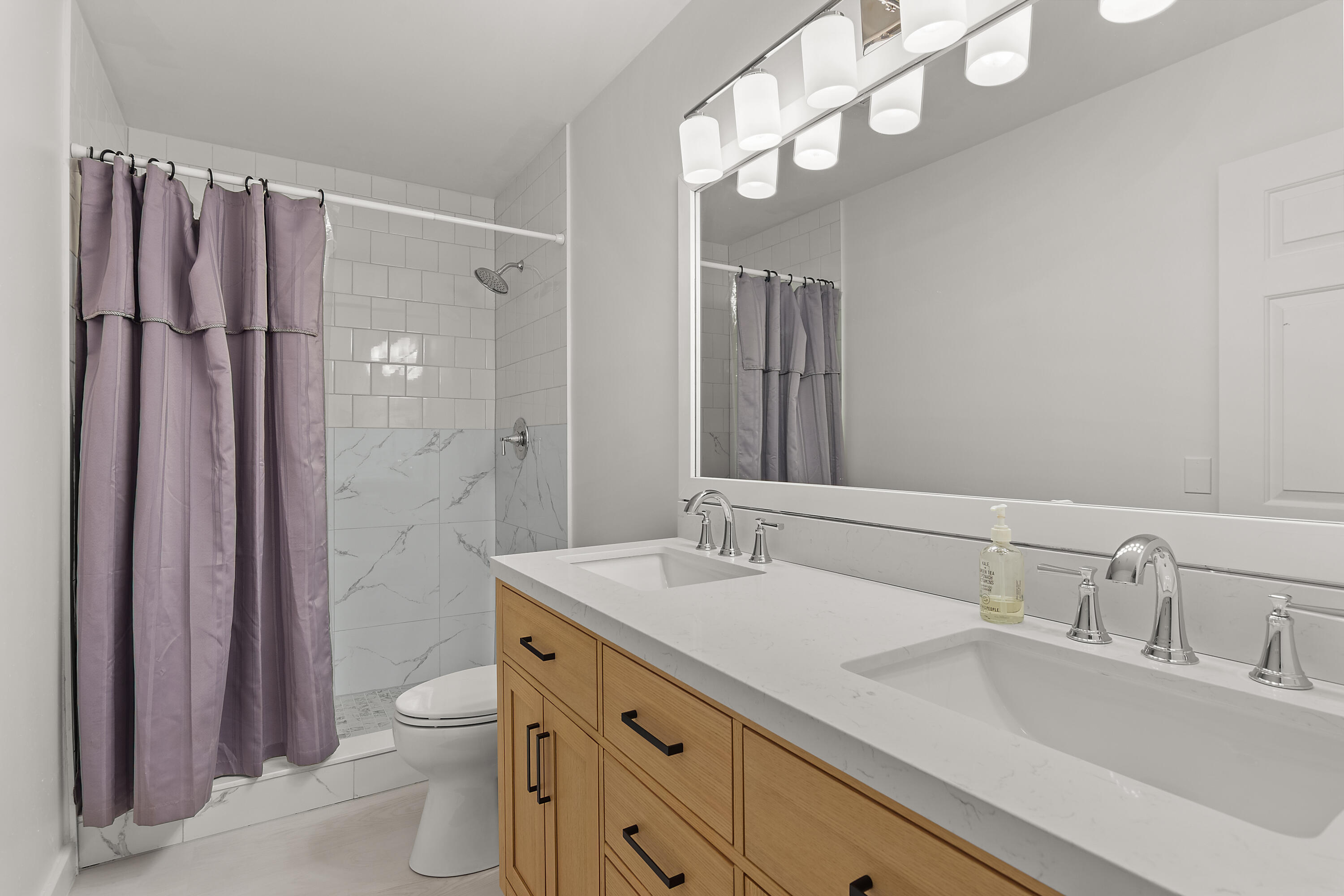 VERO BEACH ESTATES - Residential