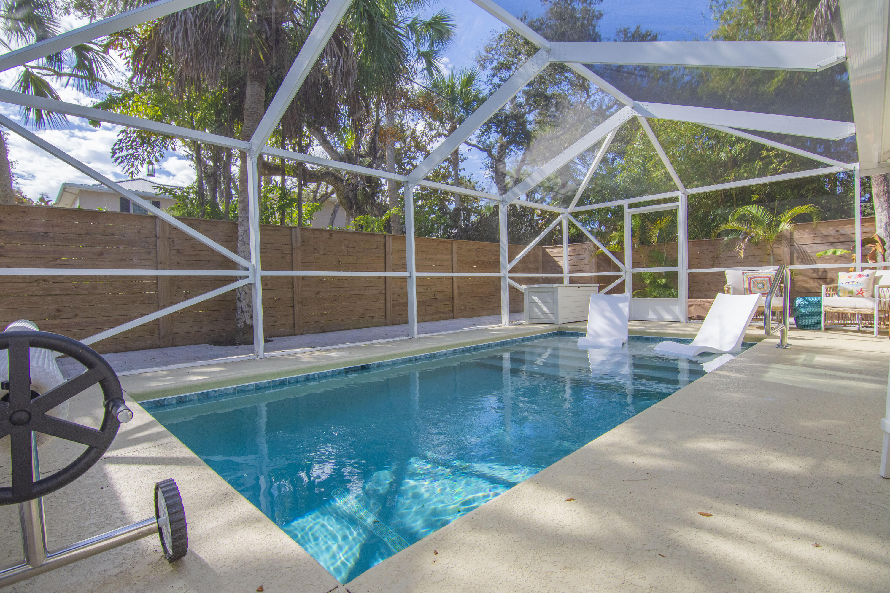 VERO BEACH ESTATES - Residential