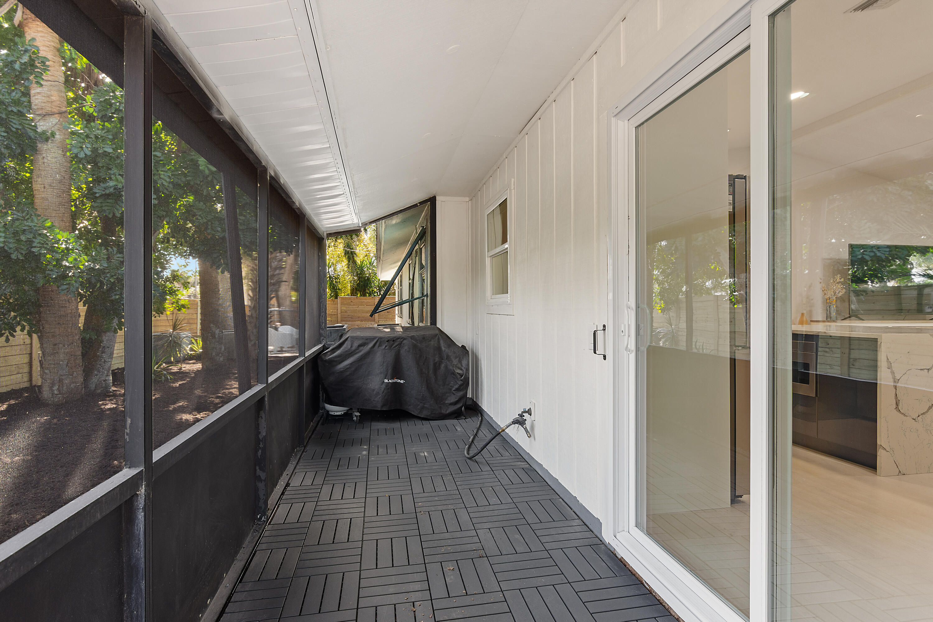 VERO BEACH ESTATES - Residential