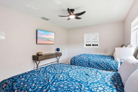 Tiny photo for 4760 NE 17th Avenue, Oakland Park, FL 33334 (MLS # B26004229)