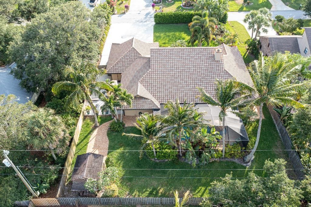 Photo of 3611 SE Leonard Lane, Stuart, FL 34997 (MLS # F10439039)