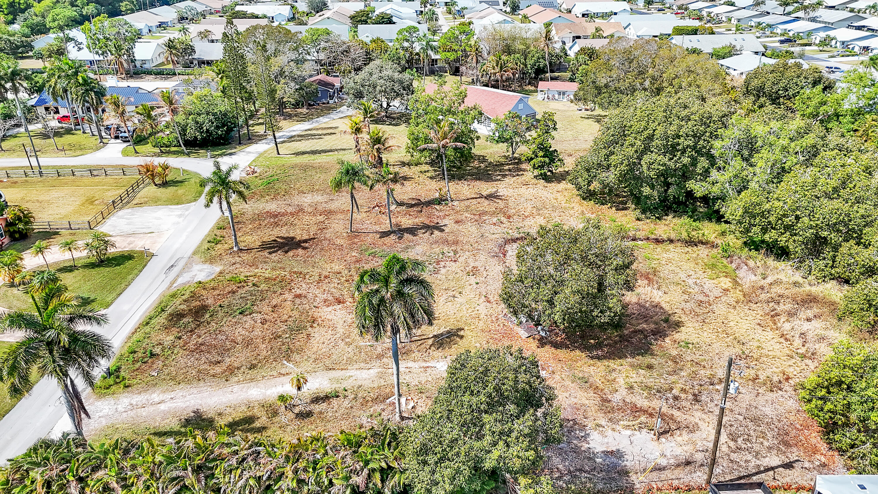 5165 Horseshoe Circle N