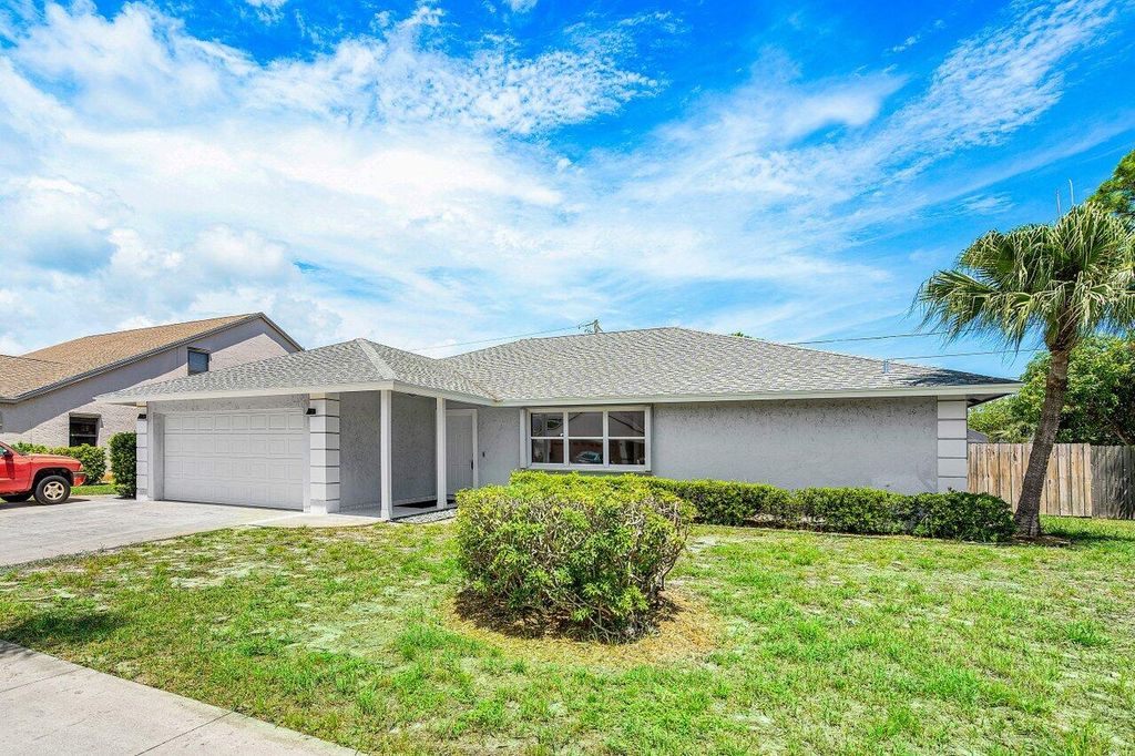 Photo of 1303 W Indies Way, Lantana, FL 33462 (MLS # R11009722)