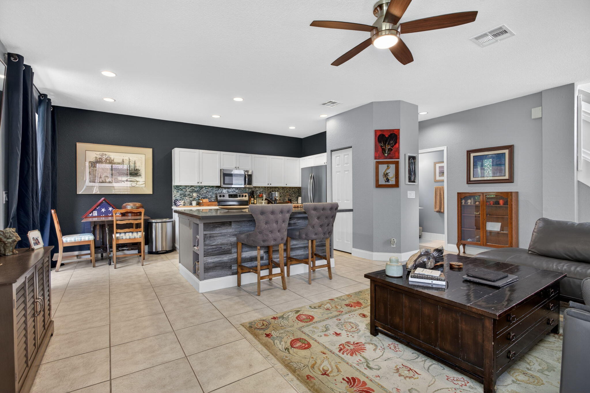 REGENCY LAKES AT COCONUT CREEK - Residential