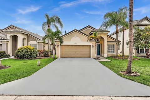 5837 N Plum Bay Pkwy Tamarac FL 33321