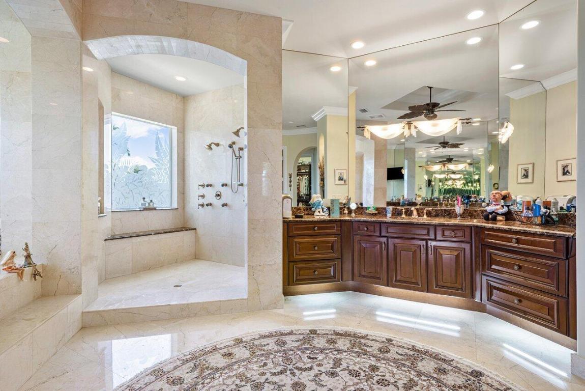 TROPIC ISLE - Residential