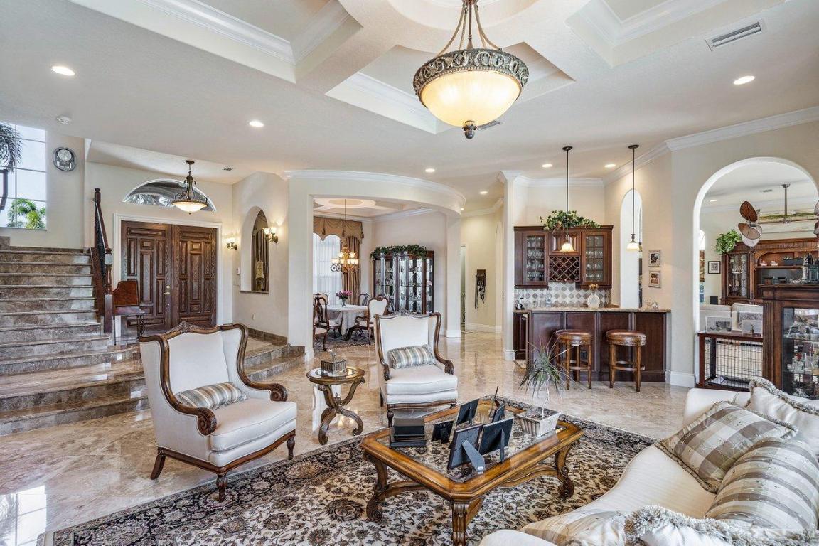 TROPIC ISLE - Residential