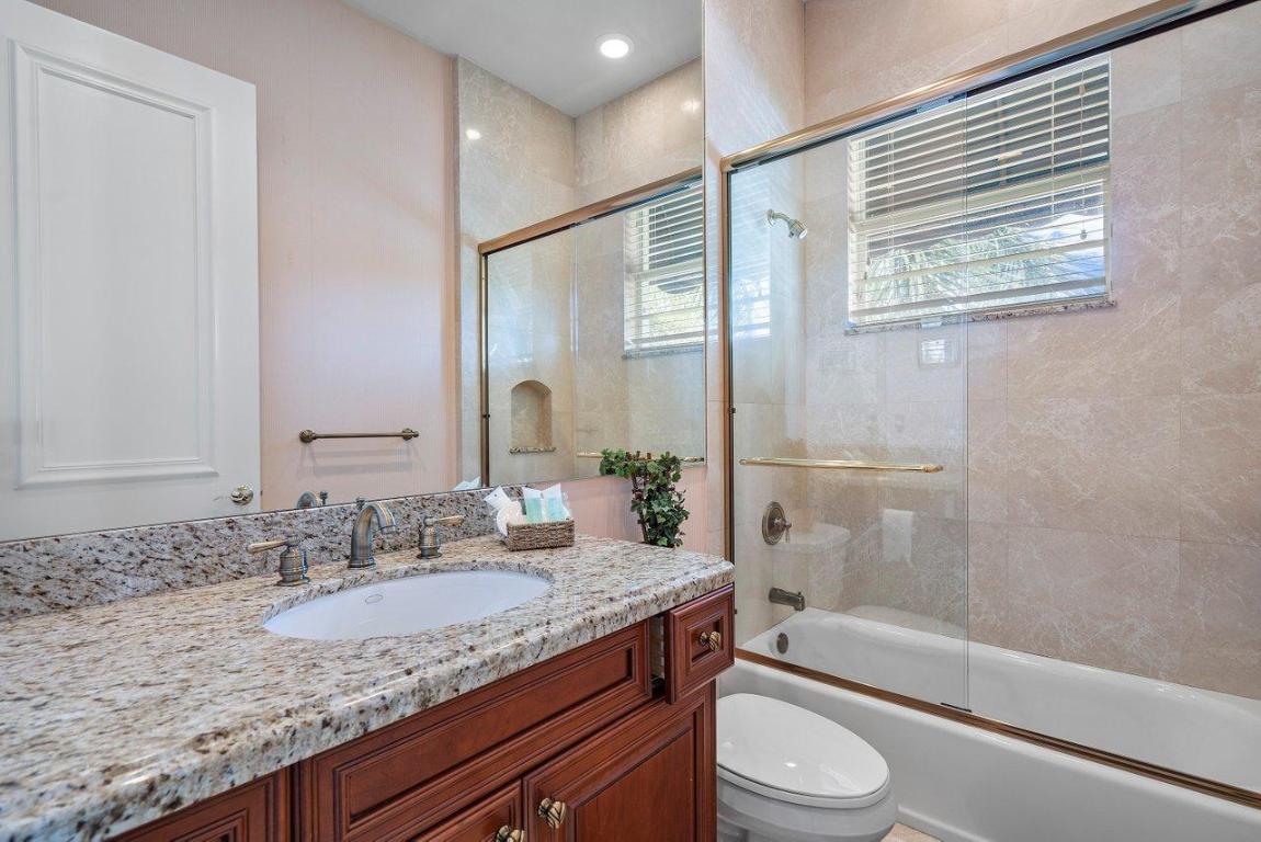 TROPIC ISLE - Residential