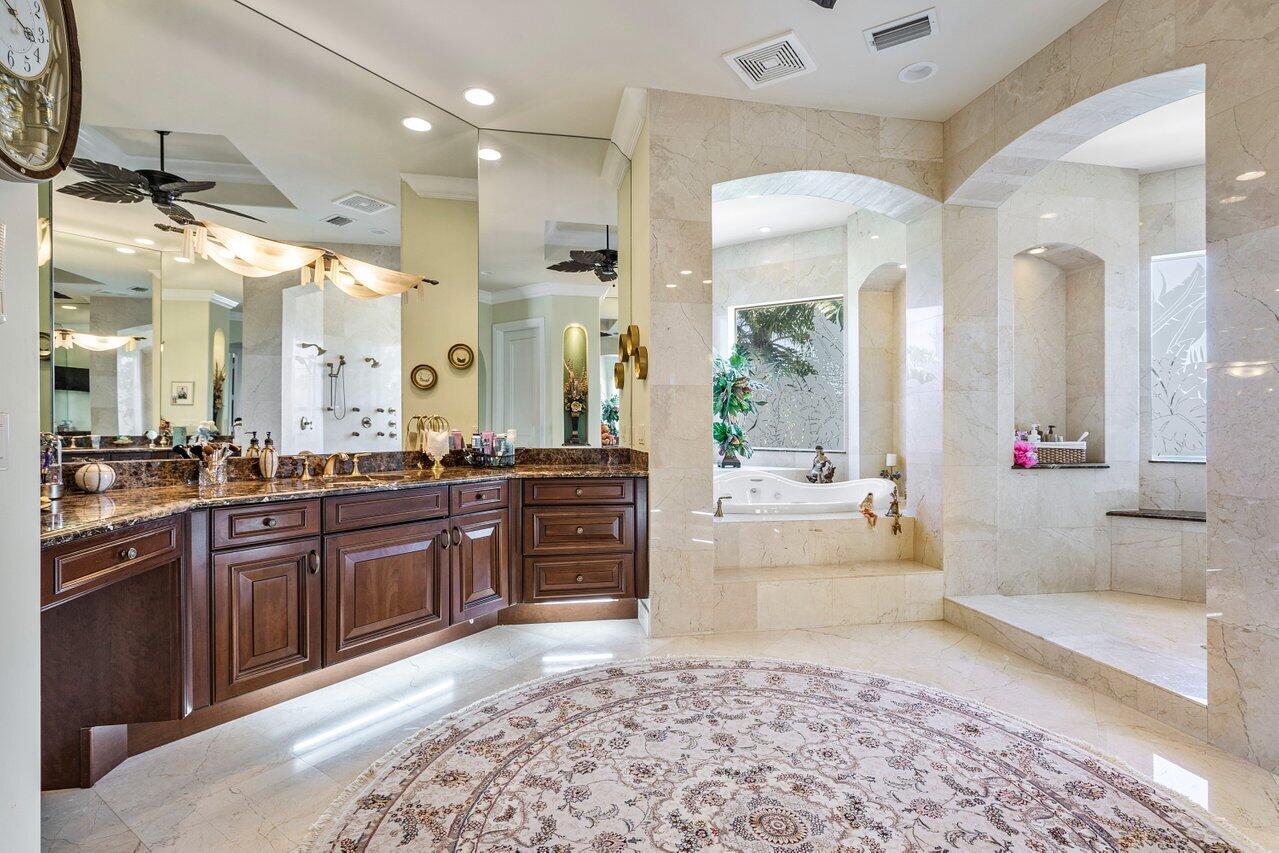 TROPIC ISLE - Residential