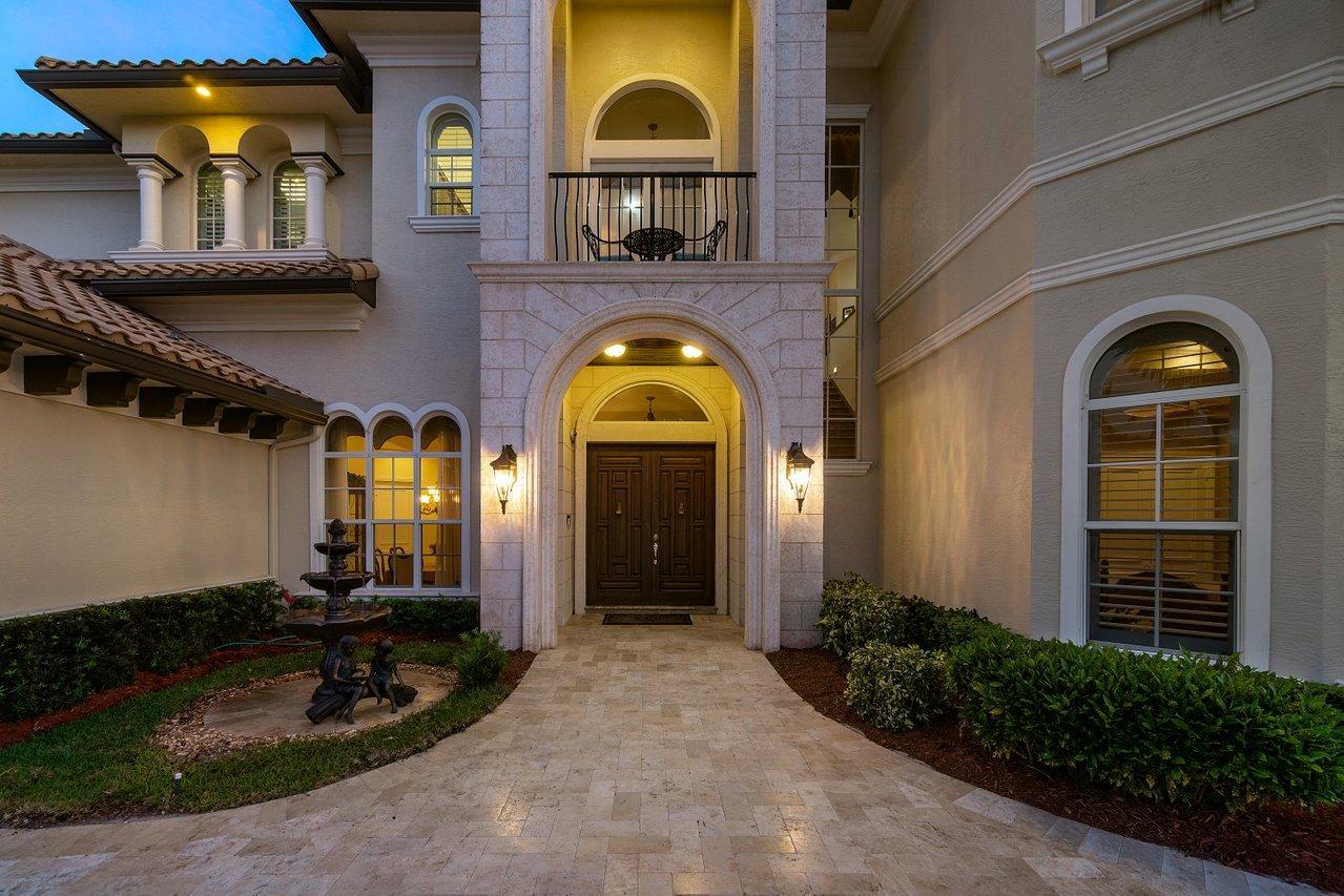 TROPIC ISLE - Residential