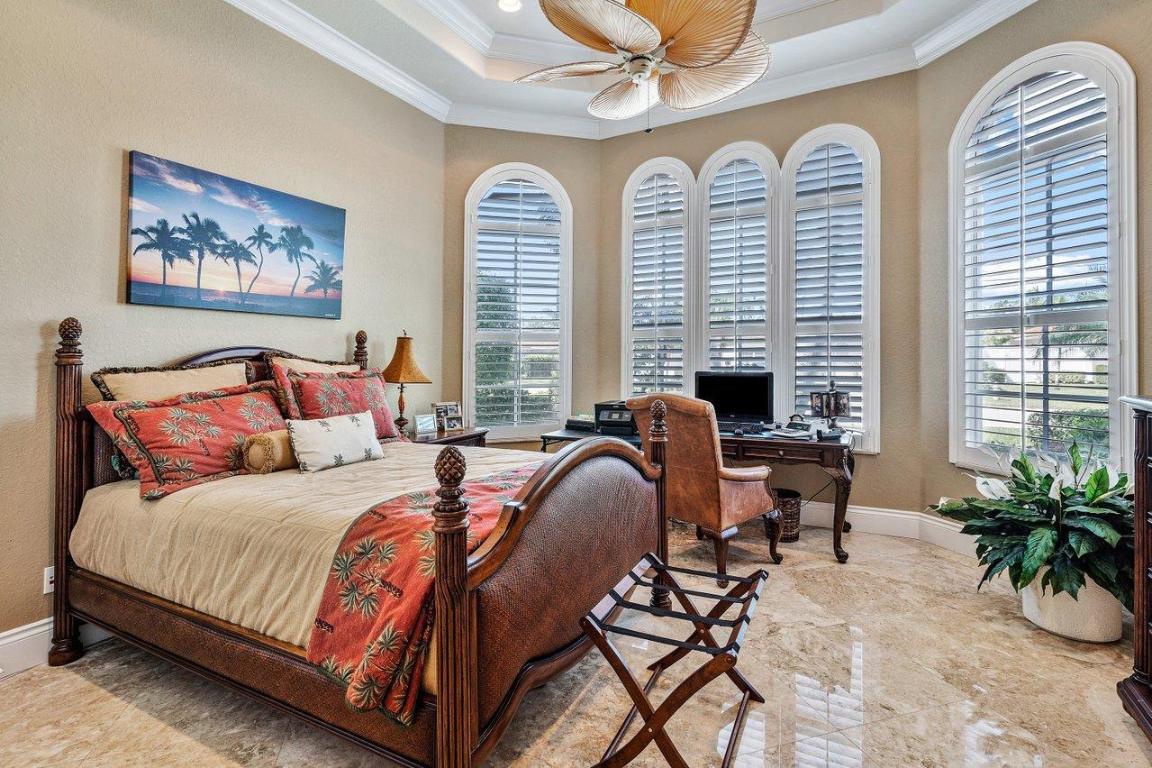 TROPIC ISLE - Residential