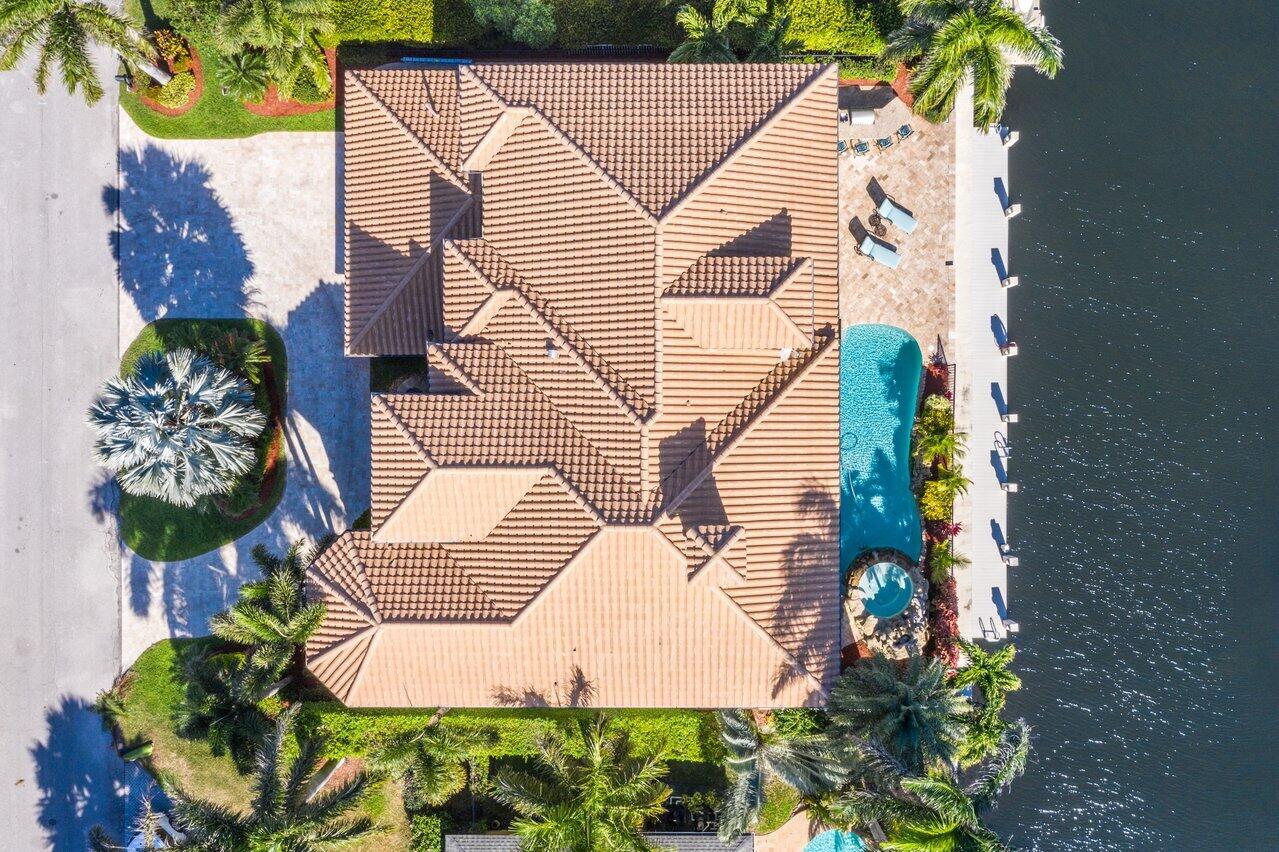 TROPIC ISLE - Residential