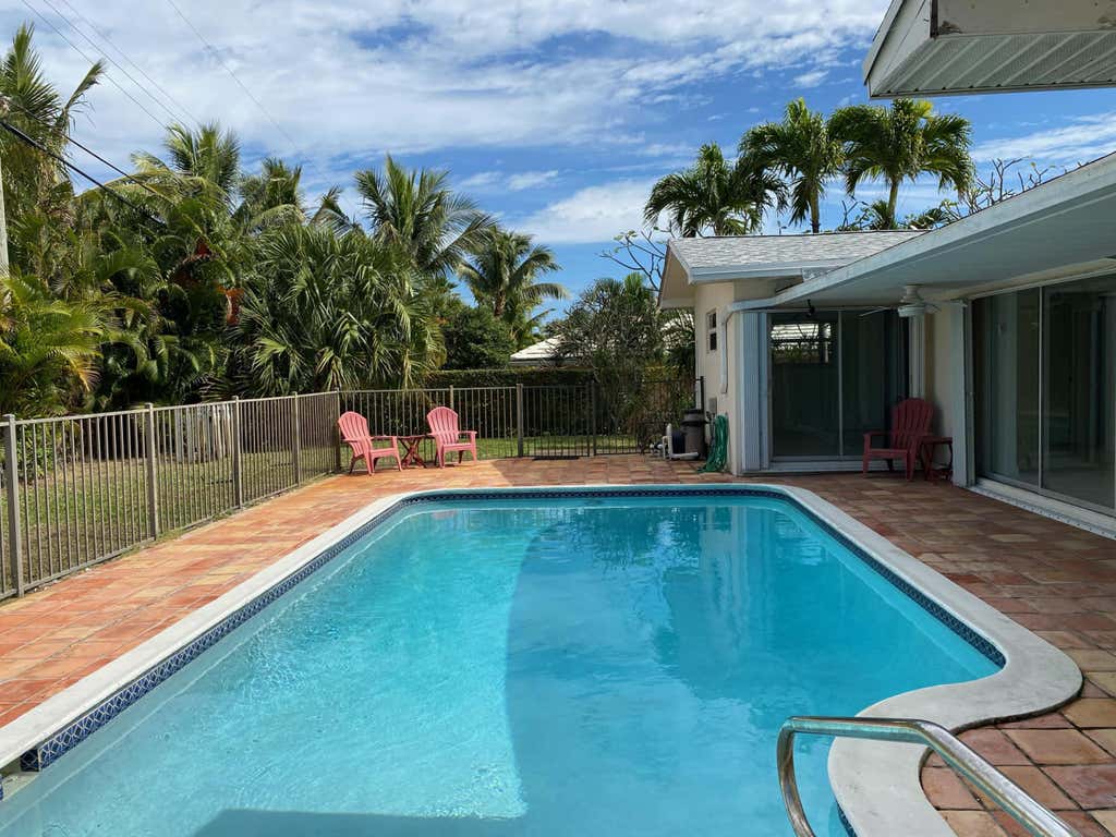 Photo of 431 Sunset Way, Juno Beach, FL 33408 (MLS # R11002723)