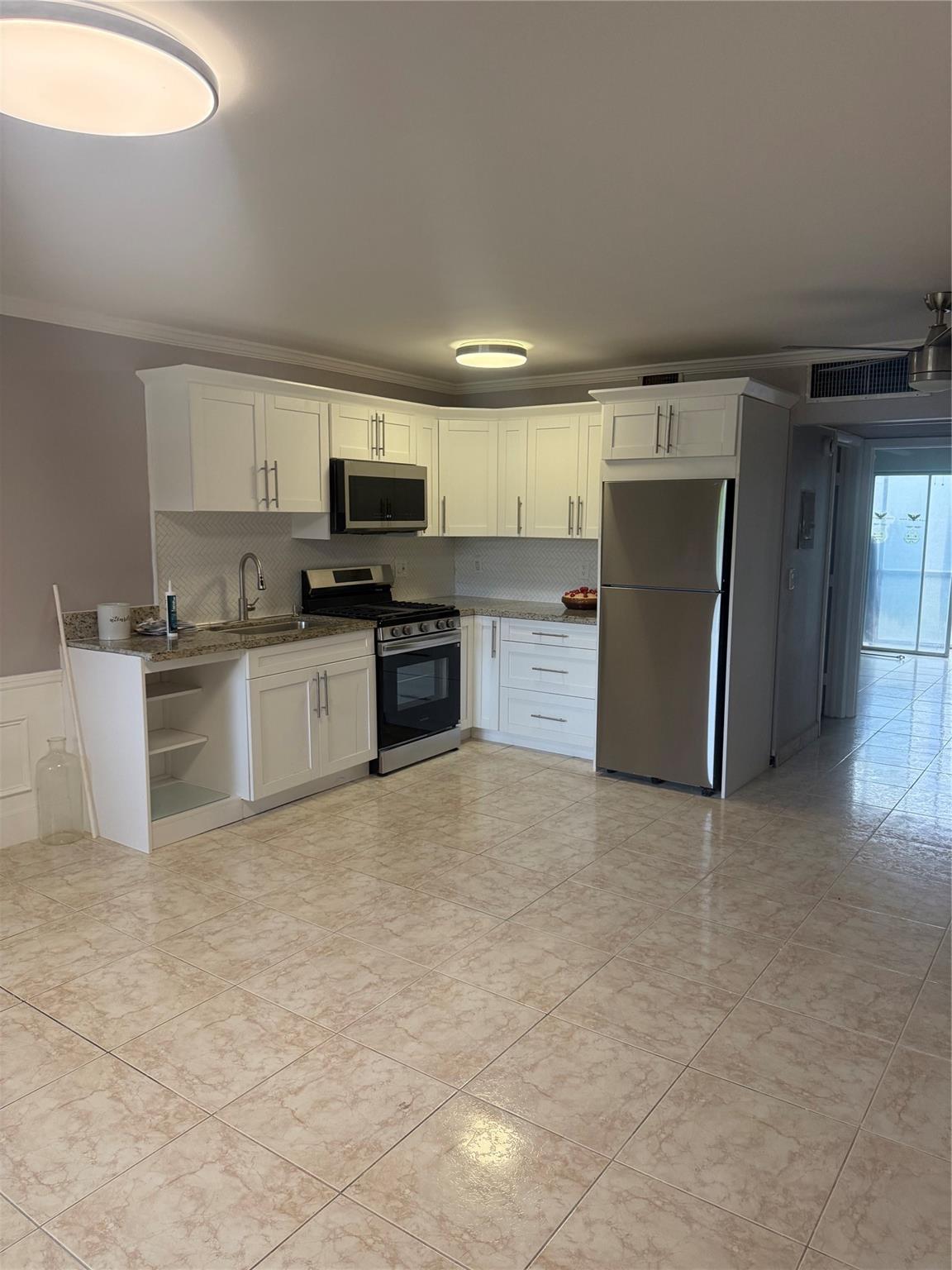 Ro Mont South Green Condo - Residential Lease
