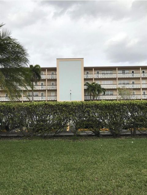 413 Southampton A West Palm Beach FL 33417