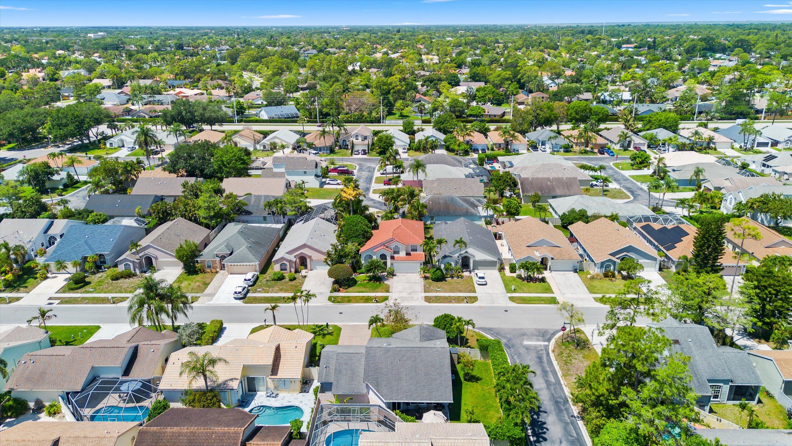 EMERALD FOREST OF WELLINGTON - Residential