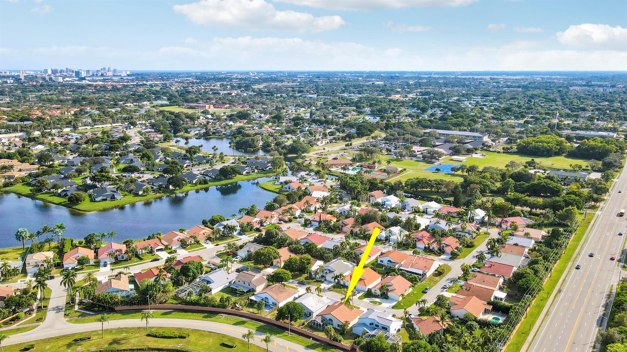 LAKESIDE GREEN 9 - Residential