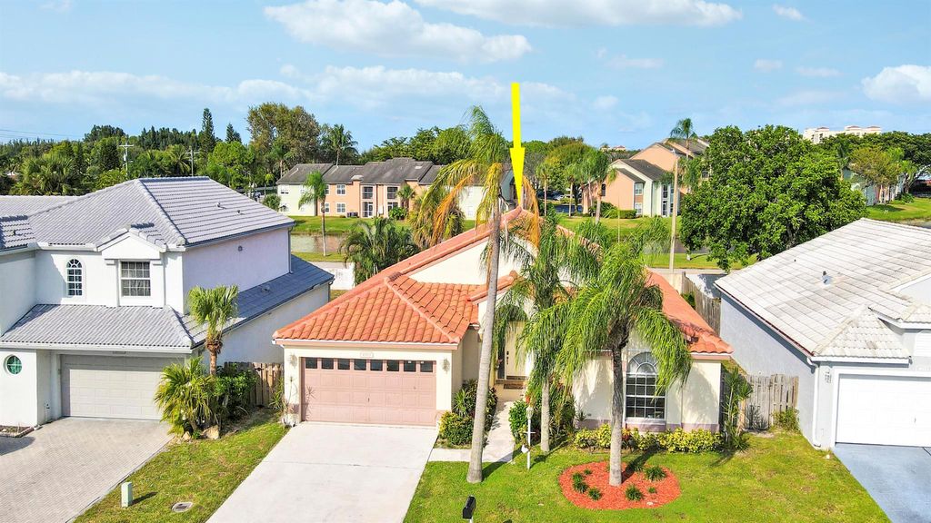 Photo of 4969 Broadstone Circle, West Palm Beach, FL 33417 (MLS # R11146744)