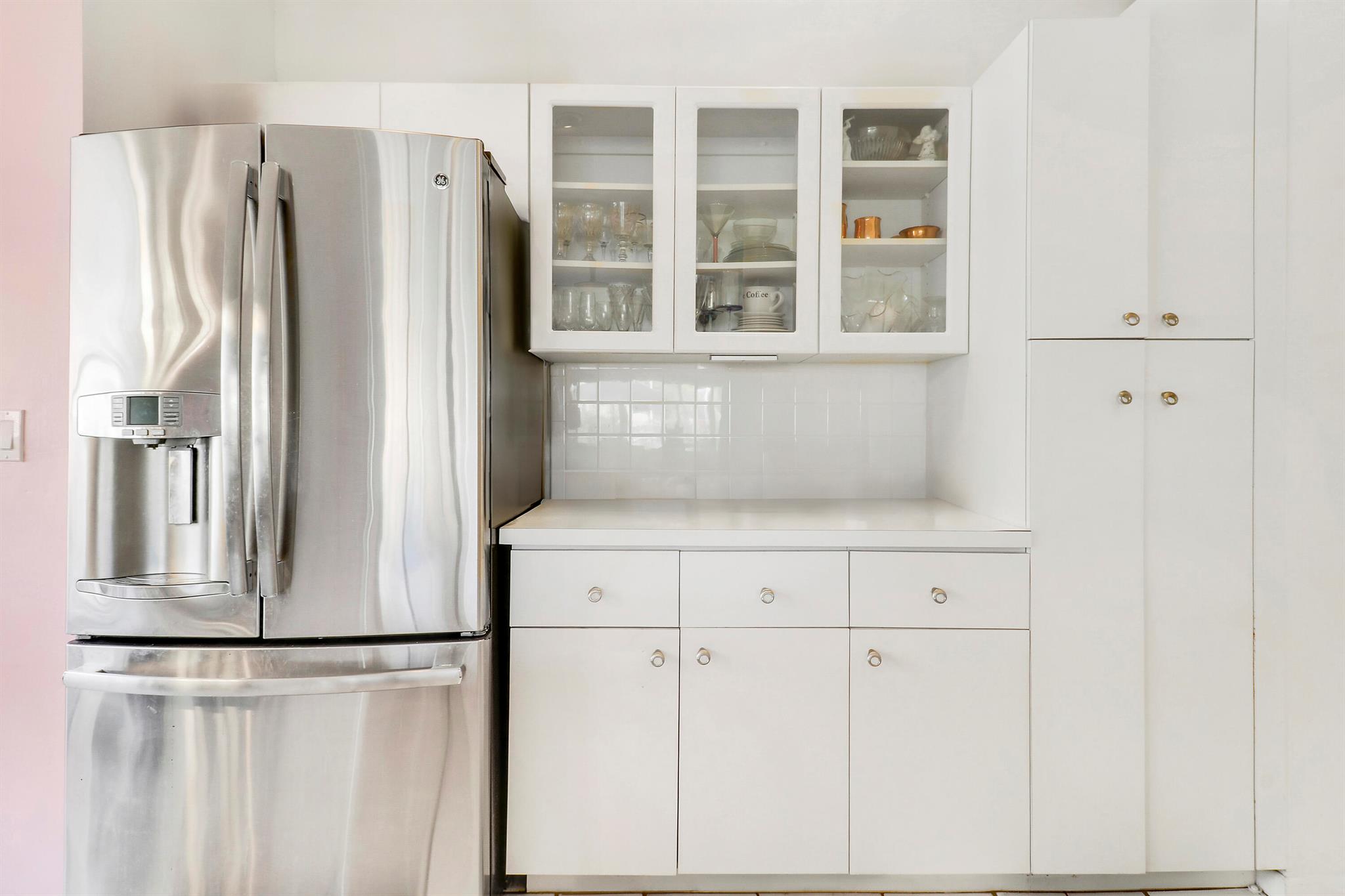 LAKESIDE GREEN 9 - Residential