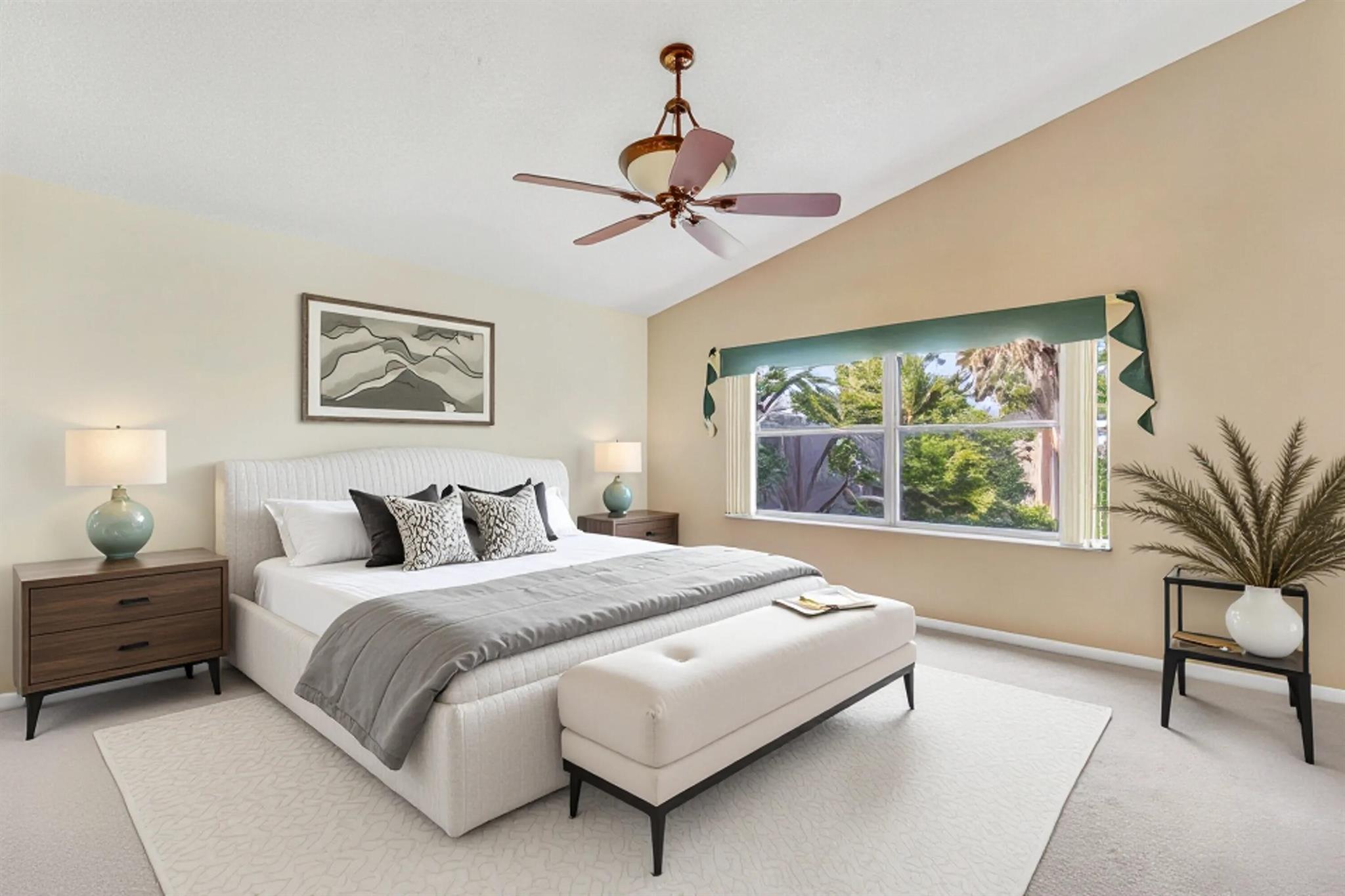 LAKESIDE GREEN 9 - Residential