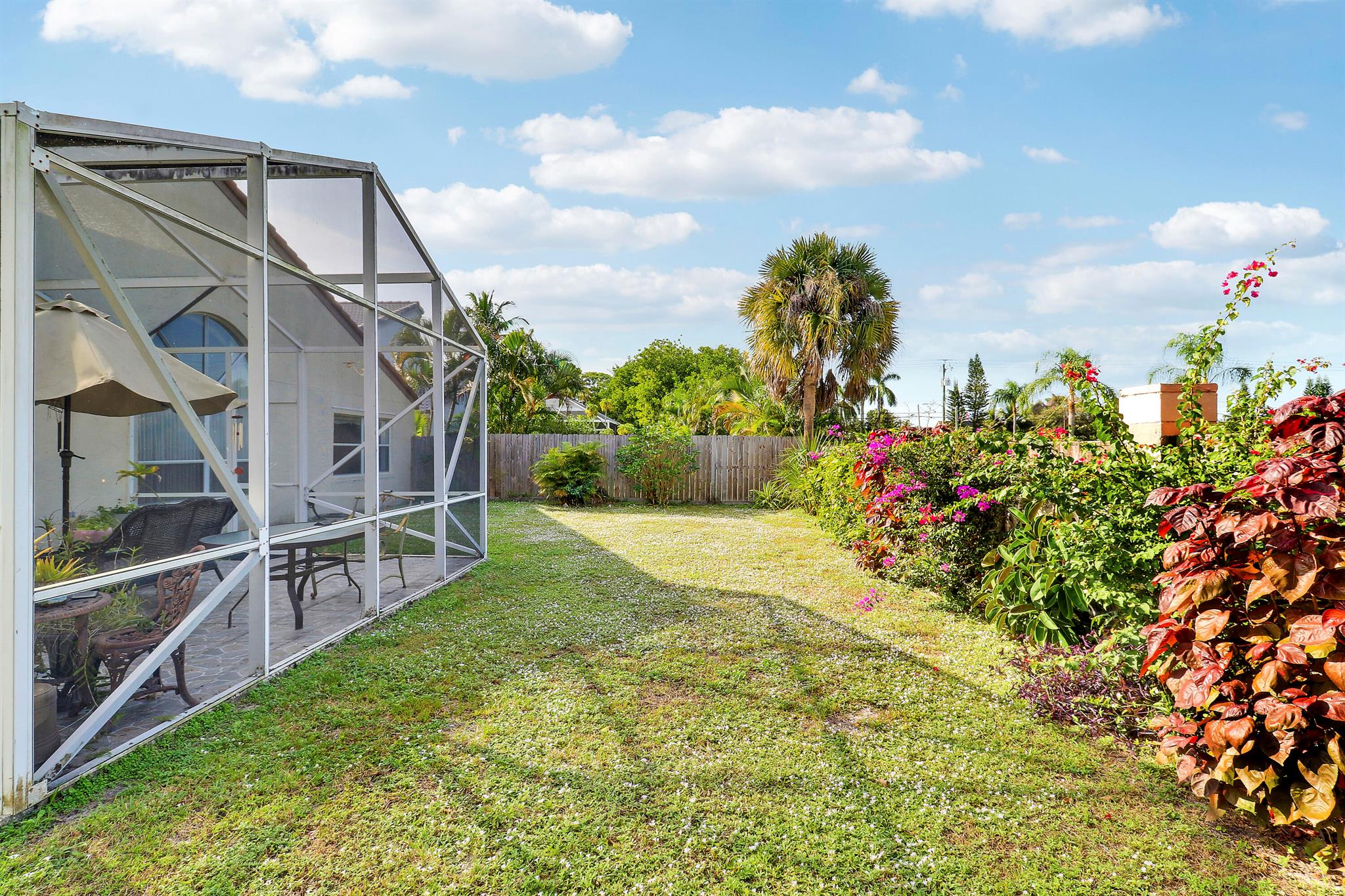 LAKESIDE GREEN 9 - Residential