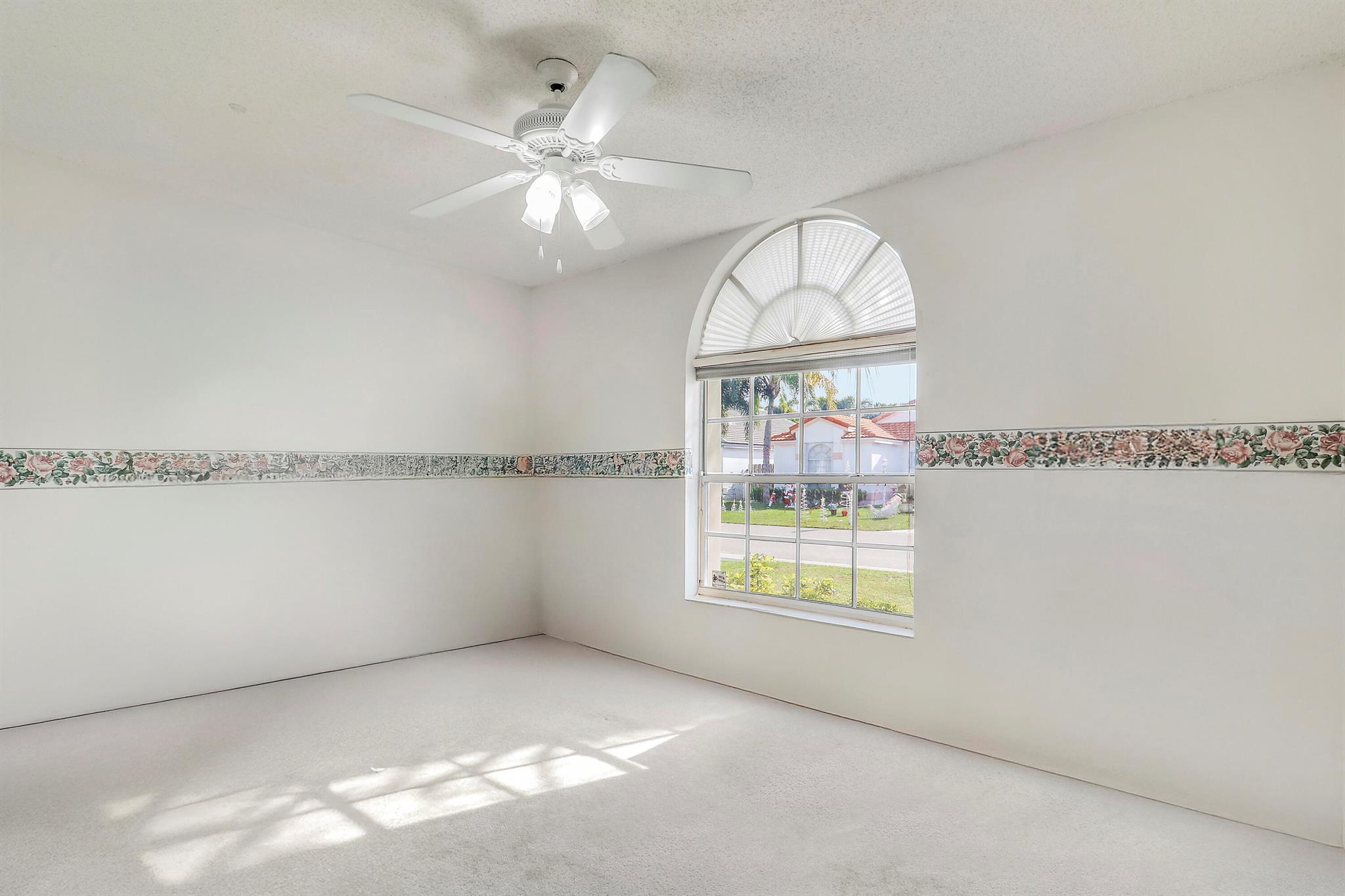 LAKESIDE GREEN 9 - Residential