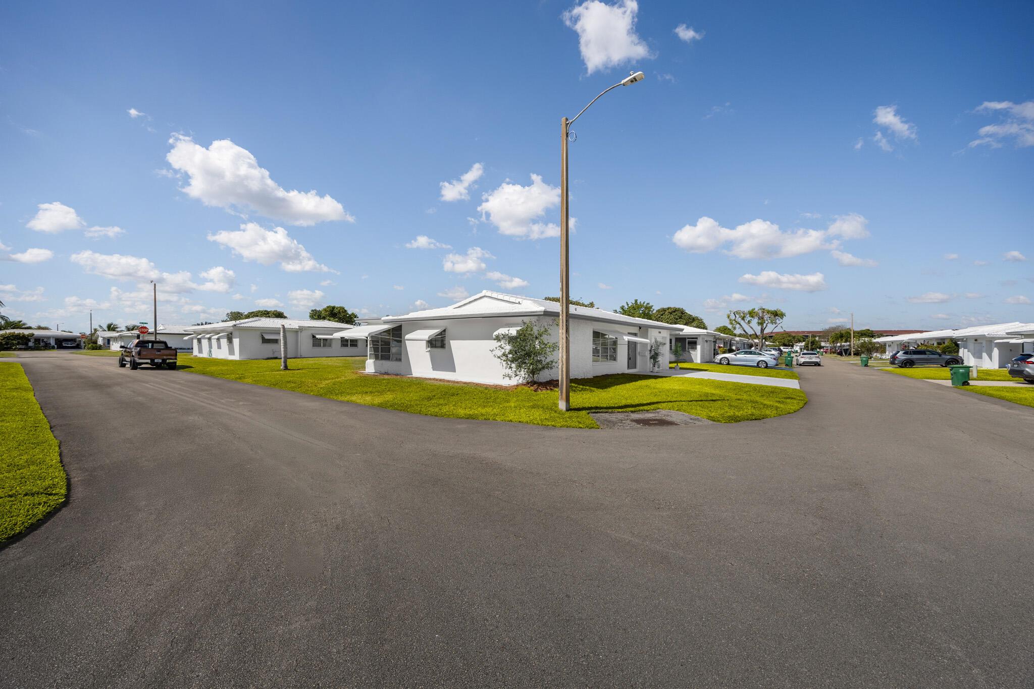 Mainlands Of Tamarac Lake - Residential