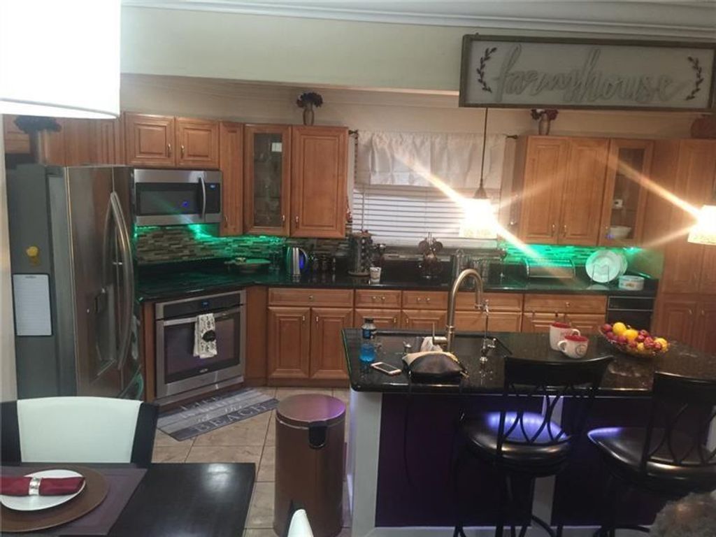 Photo of 1620 Sherwood Avenue, West Palm Beach, FL 33407 (MLS # F10432686)