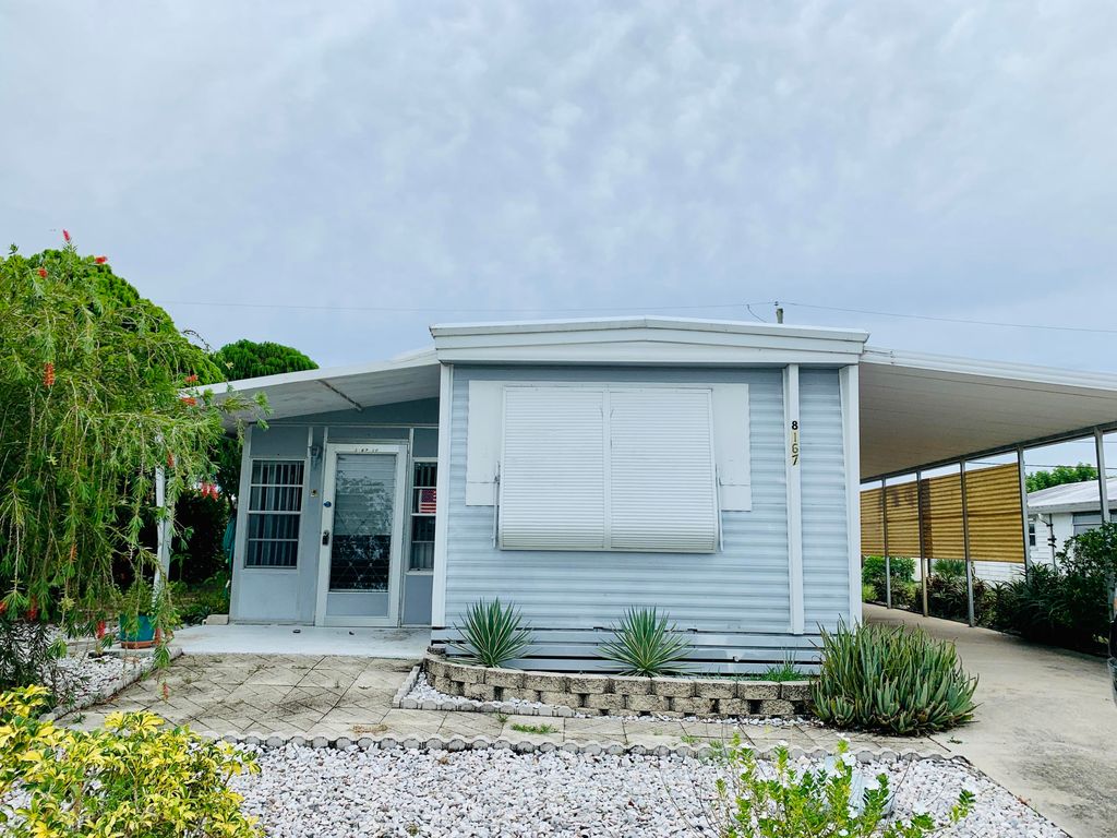 Photo of 8167 SE Swan Avenue, Hobe Sound, FL 33455 (MLS # R10813537)