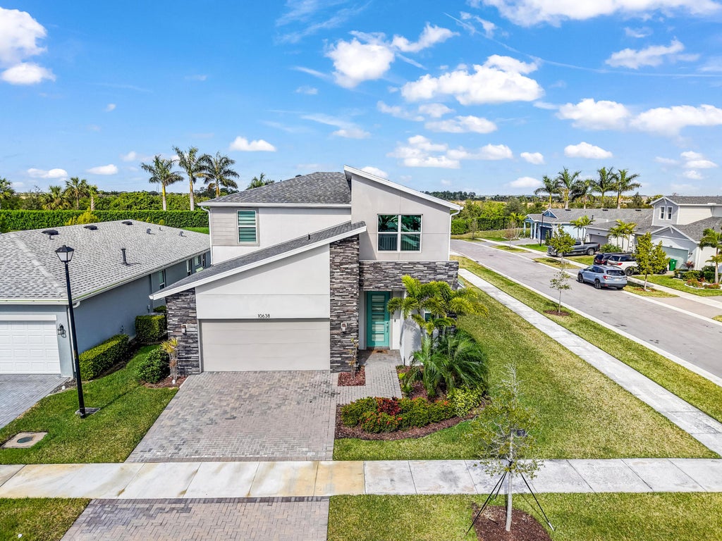Photo of 10638 Hensley Street, Port Saint Lucie, FL 34987 (MLS # B26078980)