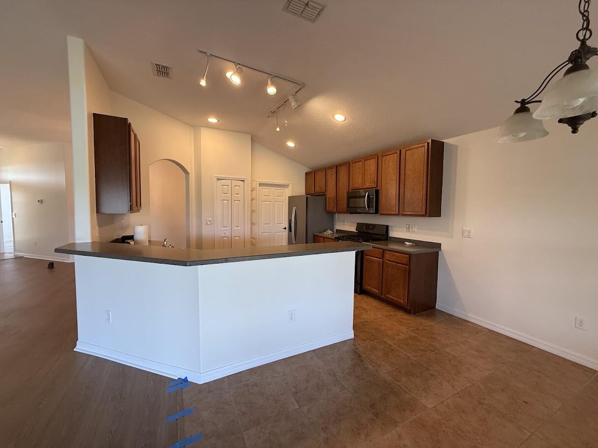 CITRUS SPRINGS VILLAGE D & F PD PH I - Residential Lease