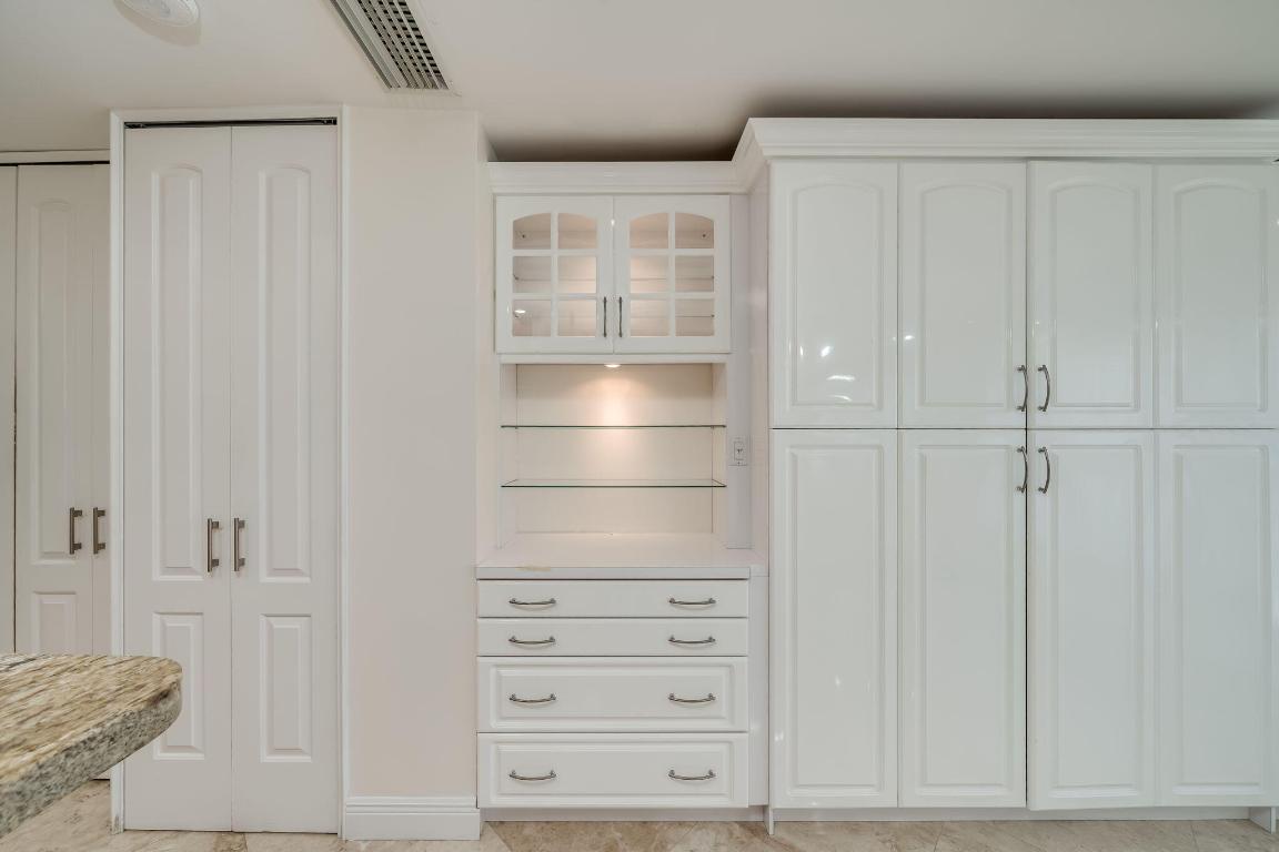 PARLIAMENT HOUSE CONDO - Residential